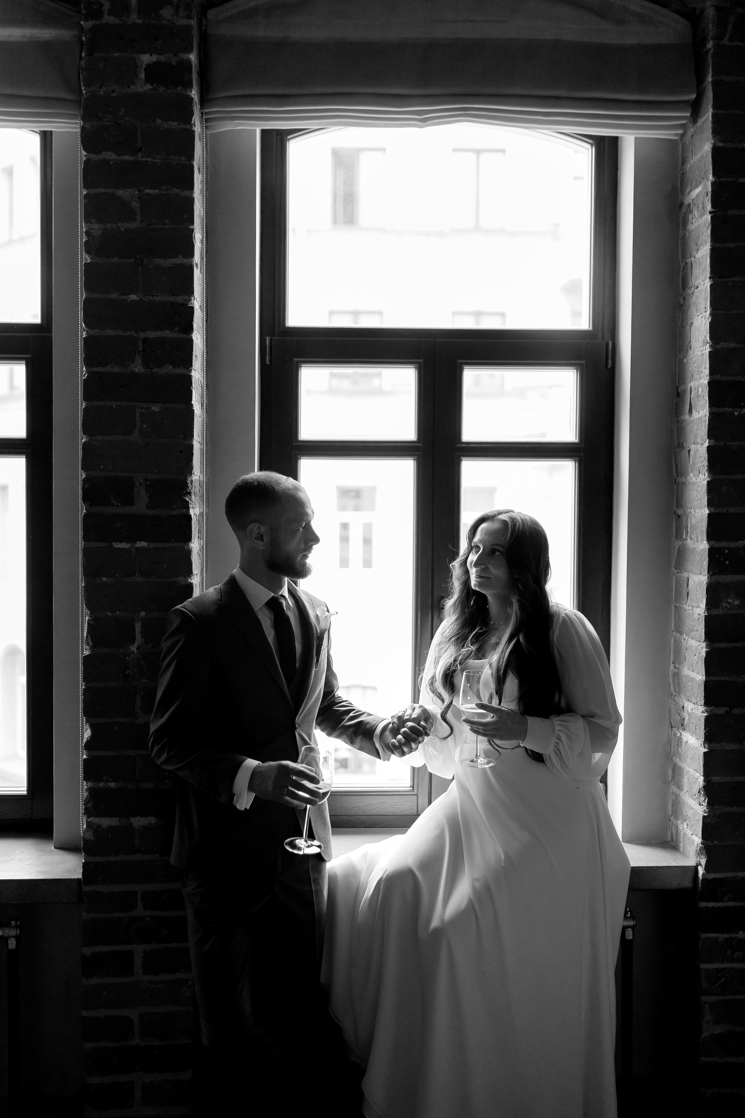 Свадебная фотосессия в отеле в Москве. Свадебный фотограф в Москве Дарья Олендарёва