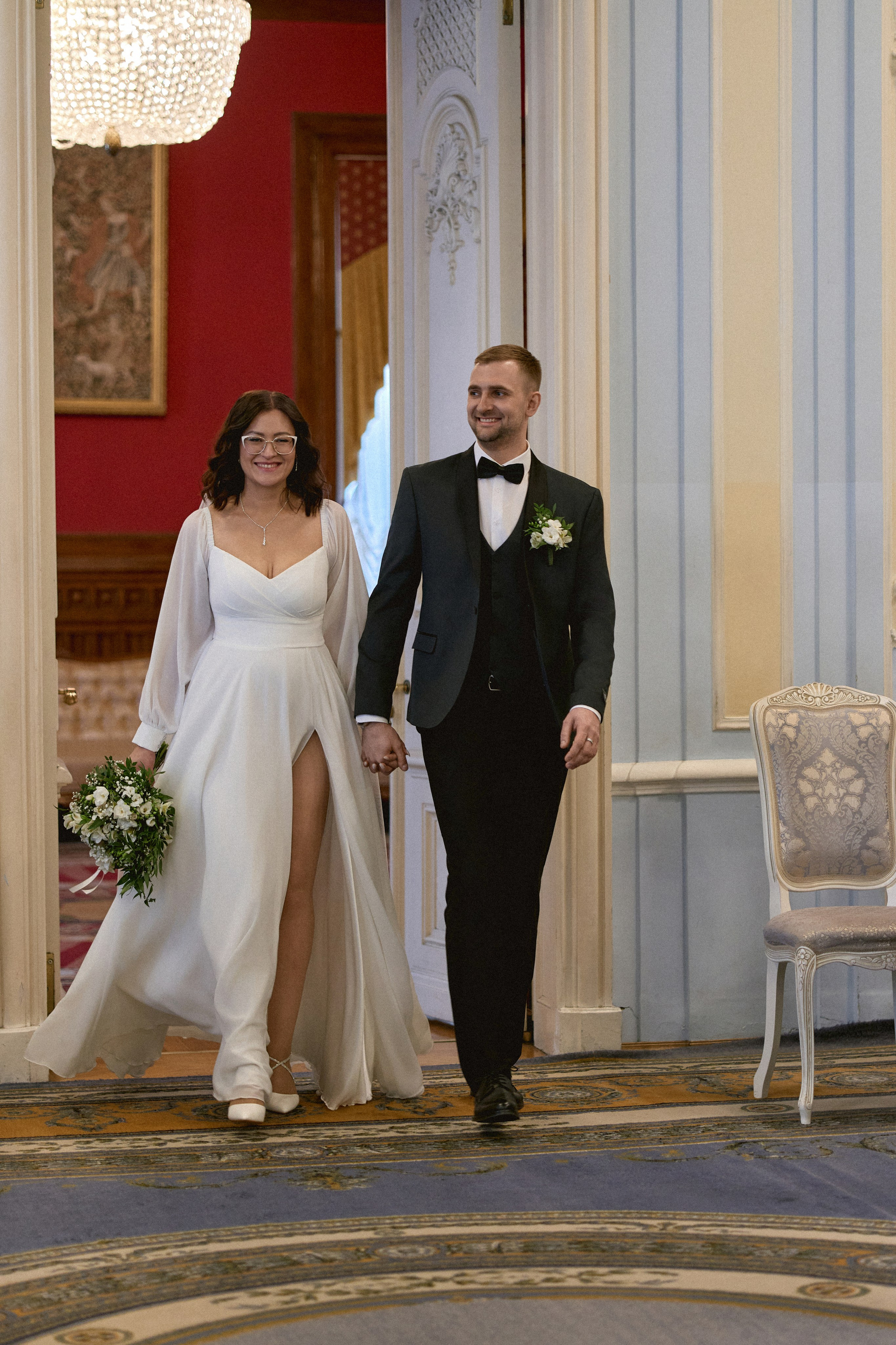 Свадебная фотосессия в Дворце Бракосочетания № 2. Сестры Карабаза. Фотографы и ретушеры в Москве и Санкт-Петербурге