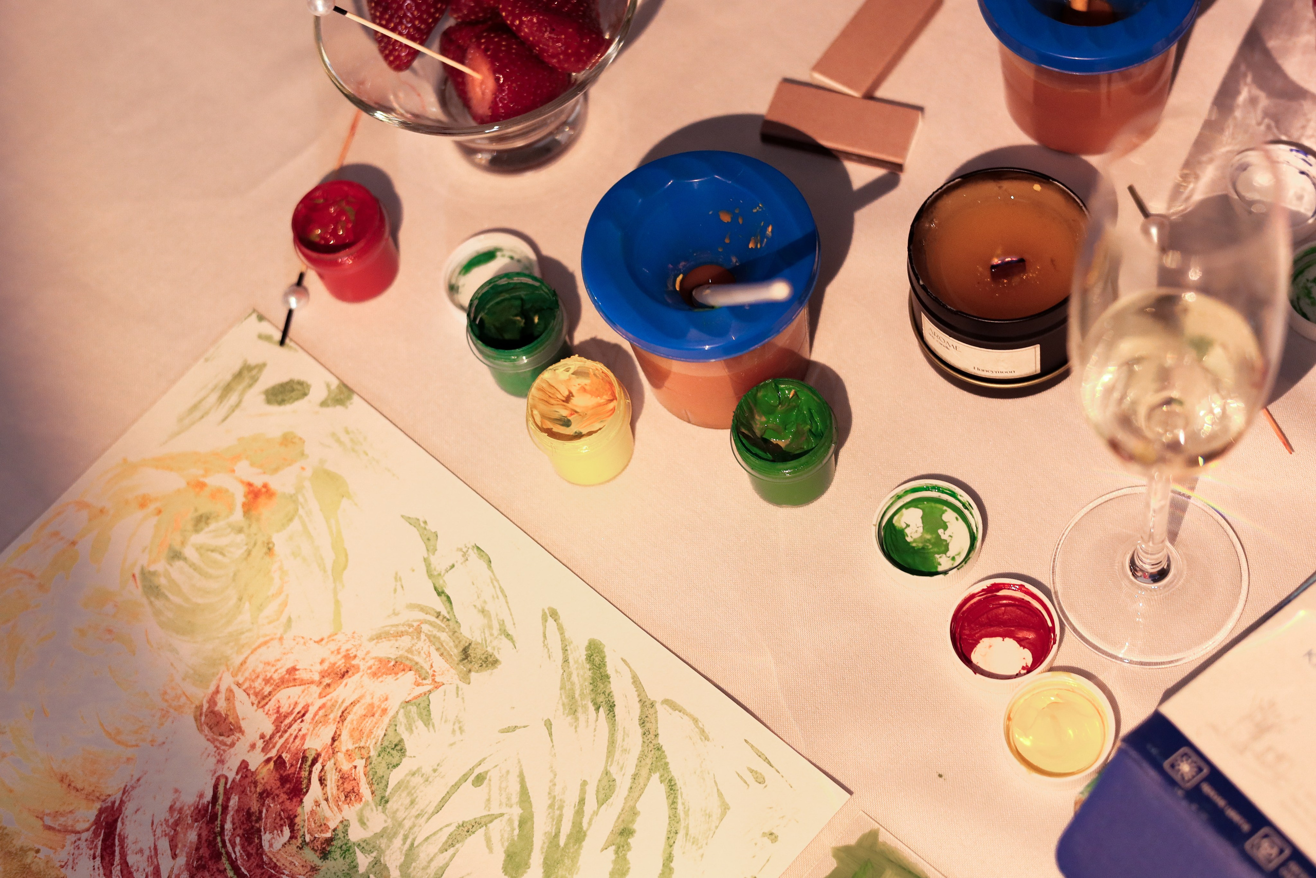 Арт-терапия + аэройога. Фотограф Надршина Лилия