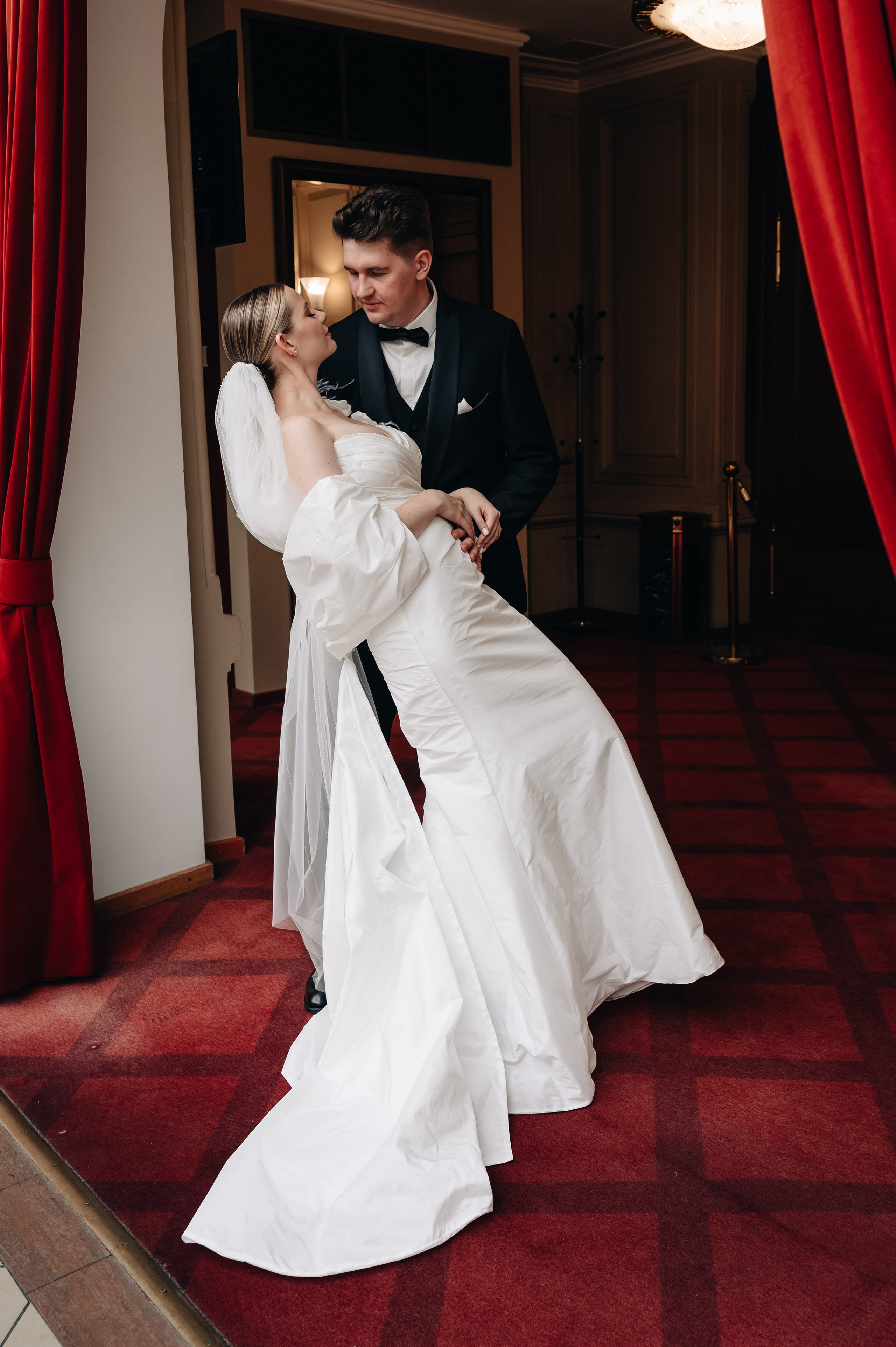 П&А | Гостиница «Украина», ГУМ и Таганский ЗАГС. Портретный фотограф Москва Светлана Кашура