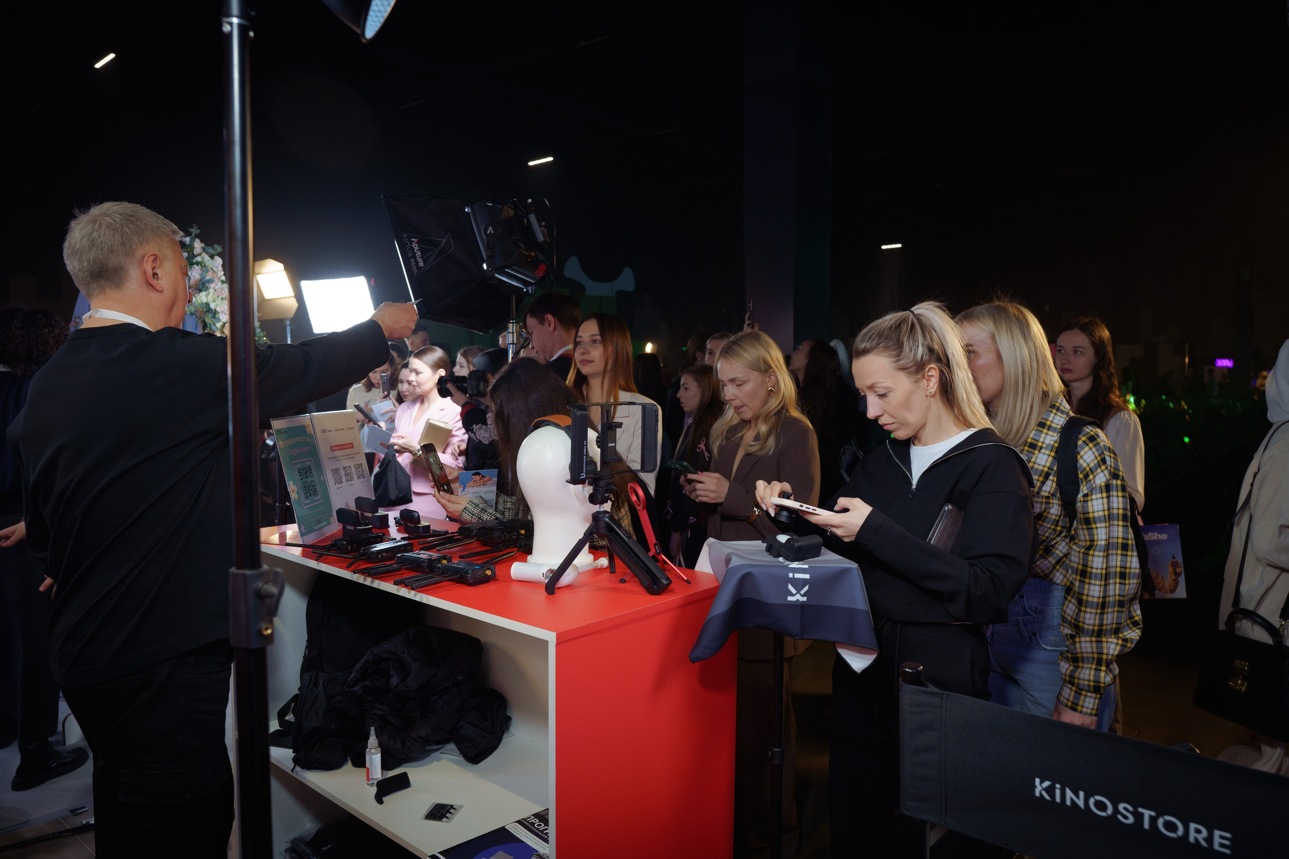 Конференция INSTADIUM в MAIN STAGE. Репортажный фотограф в Москве Саша Дружинина