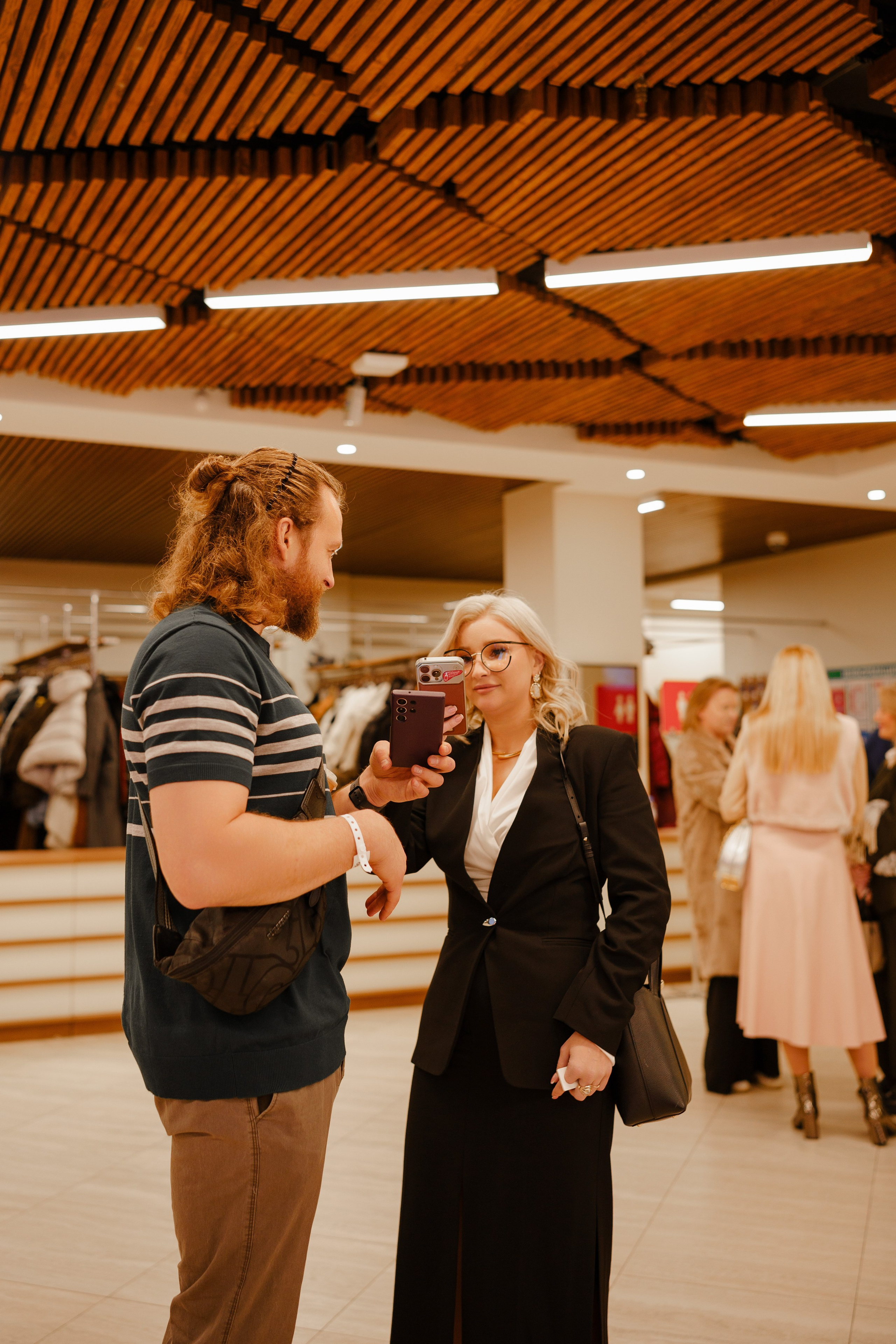 Репортажный фотограф на конференцию в Москве. Репортажный фотограф в Москве Саша Дружинина