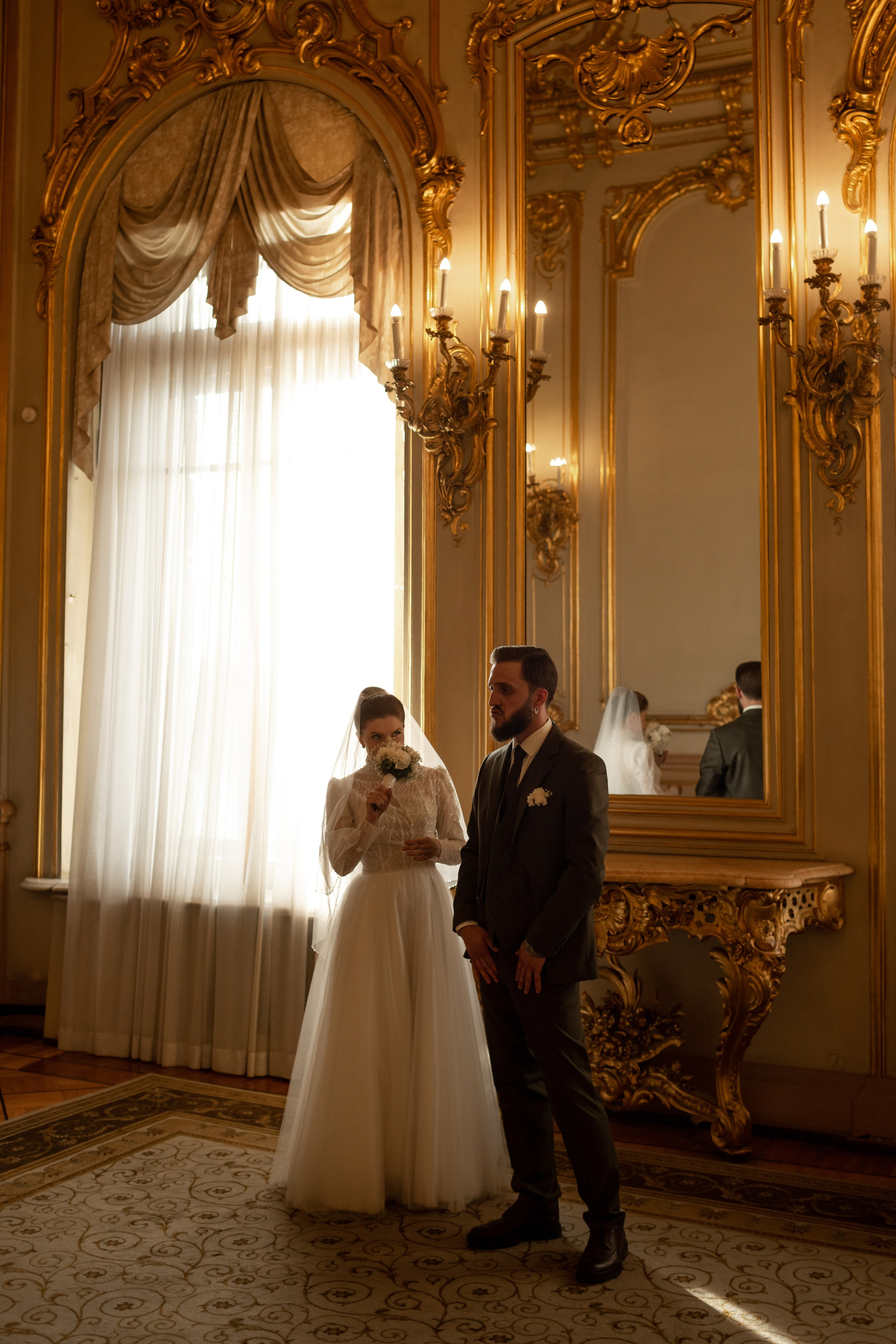 Свадебная фотопрогулка в Петербурге. Свадебный фотограф Кирилл Белый