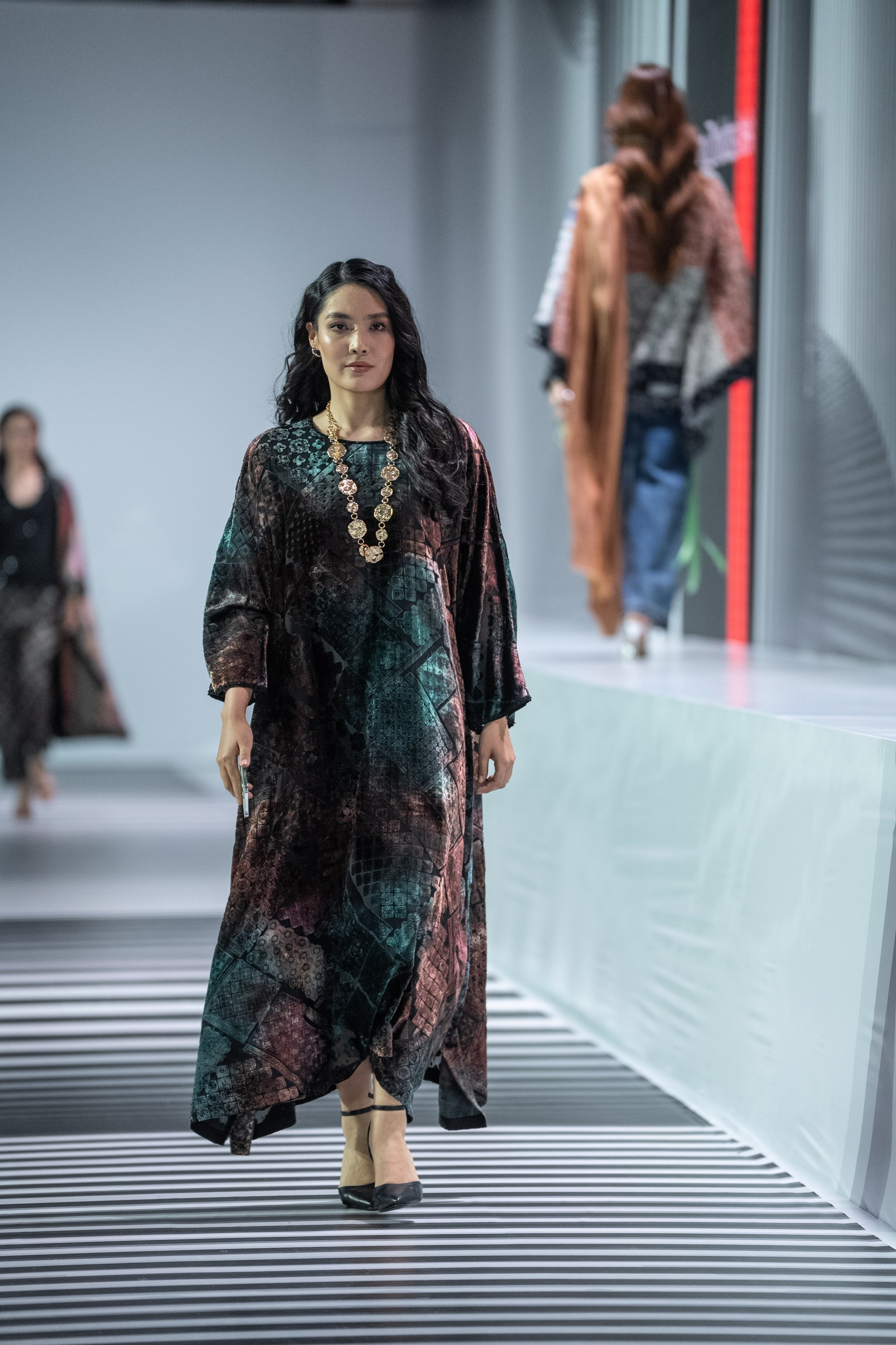 Brad YEARLAN ZHOLDASBEK. Сайт Алматинского НЮ АРТ, будуар и фэшн фотографа Дениса Карпенко