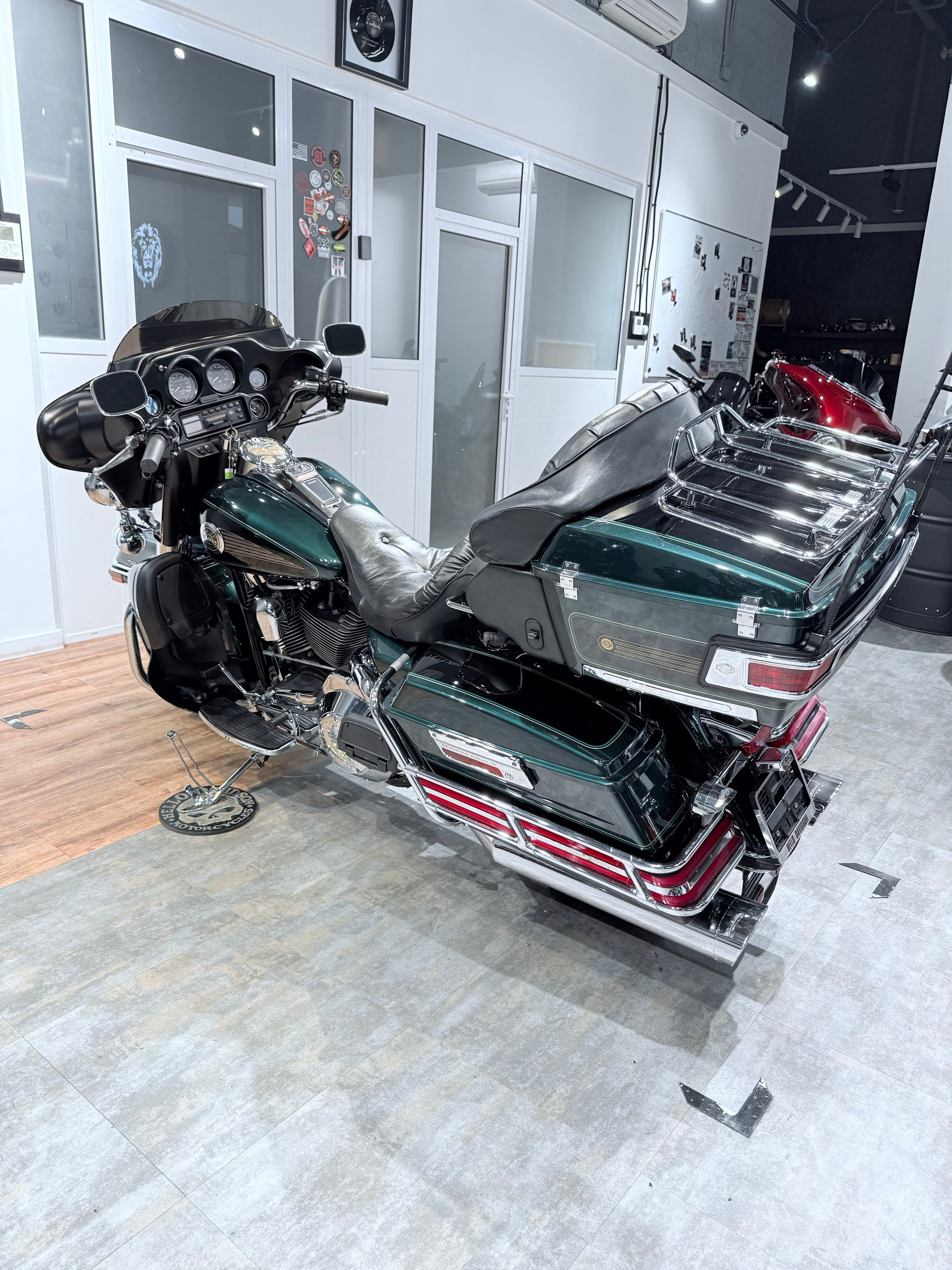 Electra Glide Emerald Green. Hello Davidson, Москва. Только хорошие мотоциклы…