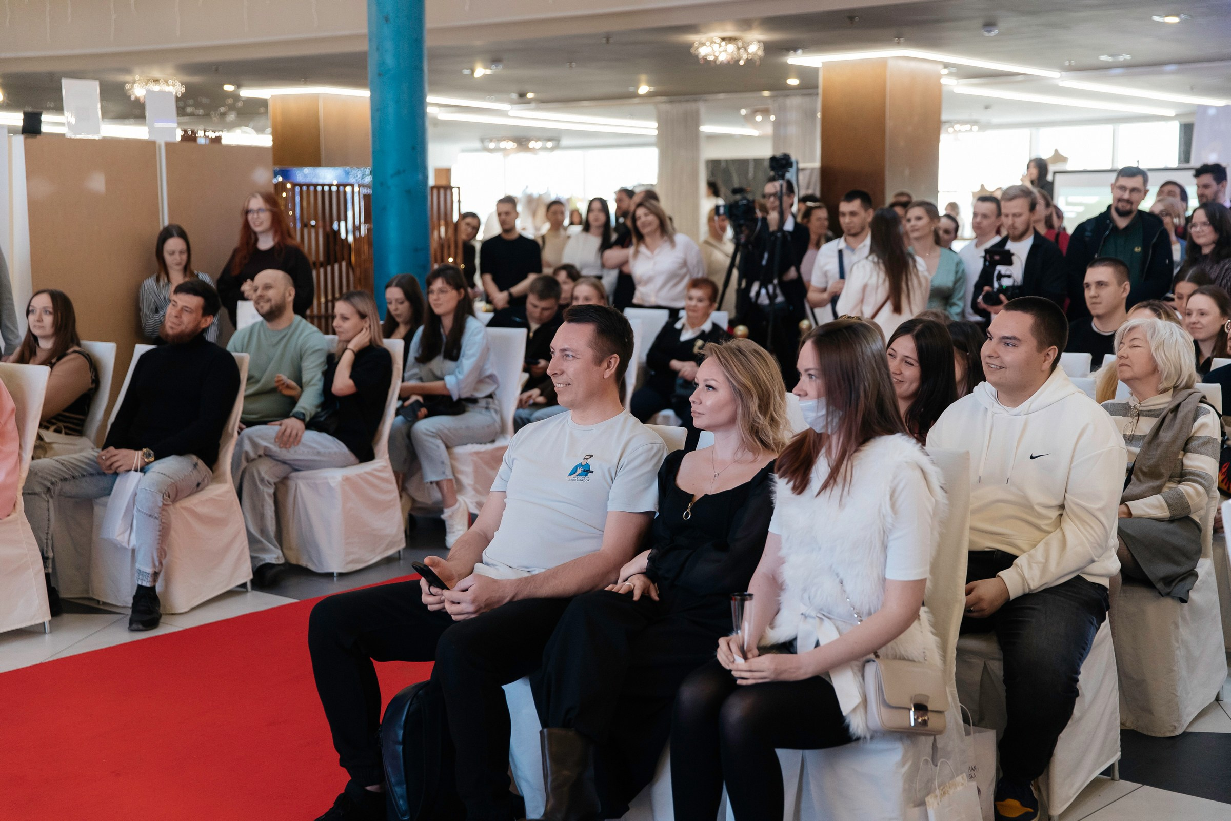 Свадебная выставка КОРОЛЕВСТВО СВАДЕБ. Фотограф в спб Александр Потапов