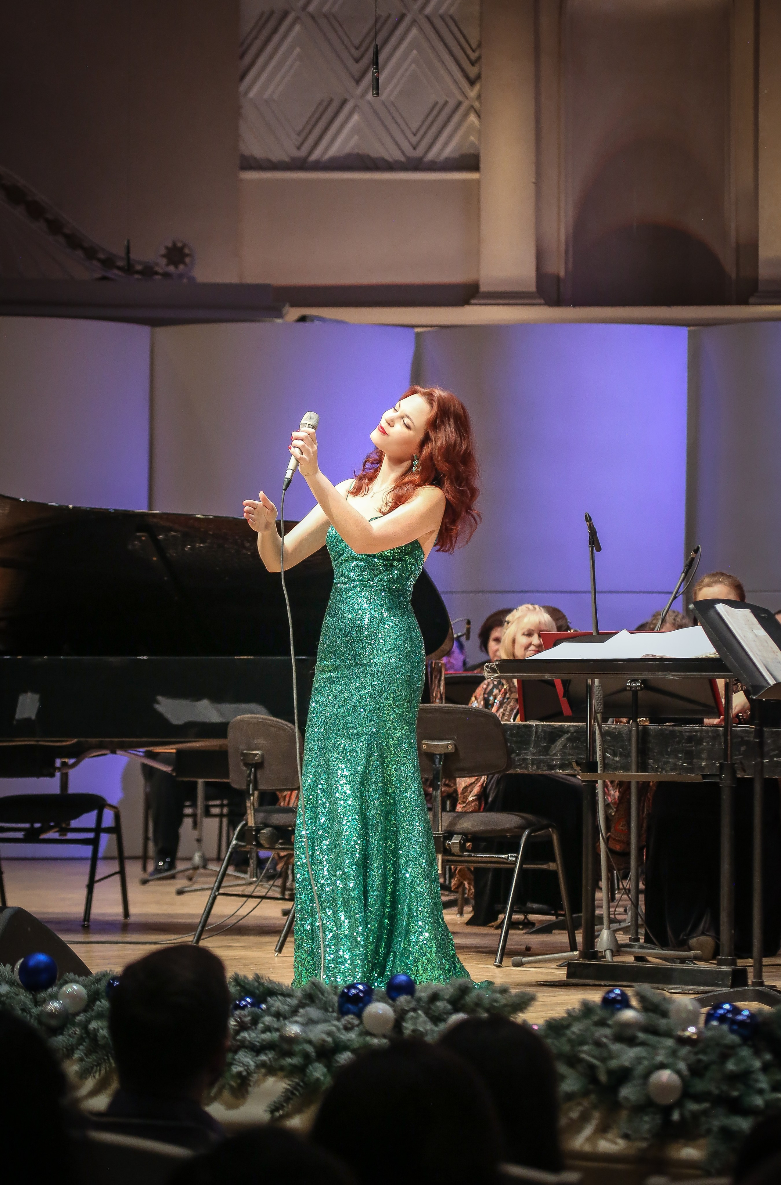 Christmas in Blue. Дарья Письменюк / Darya Leitstern — фотограф, музыкант, журналист, путешественник