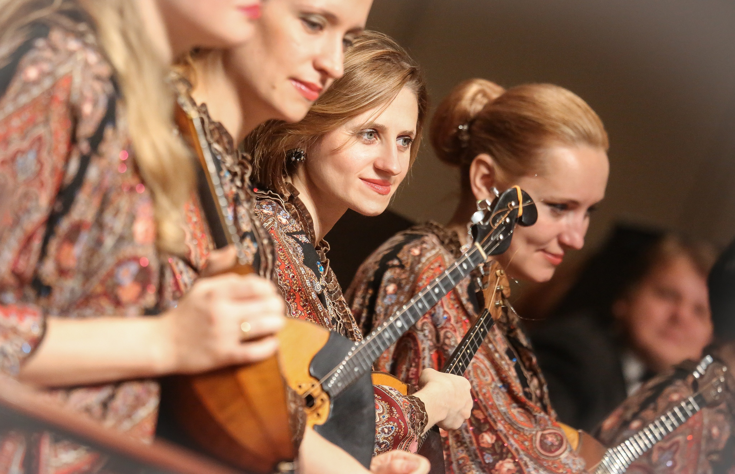 Концерт «Король репортеров» с Дмитрием Назаровым. Дарья Письменюк / Darya Leitstern — фотограф, музыкант, журналист, путешественник