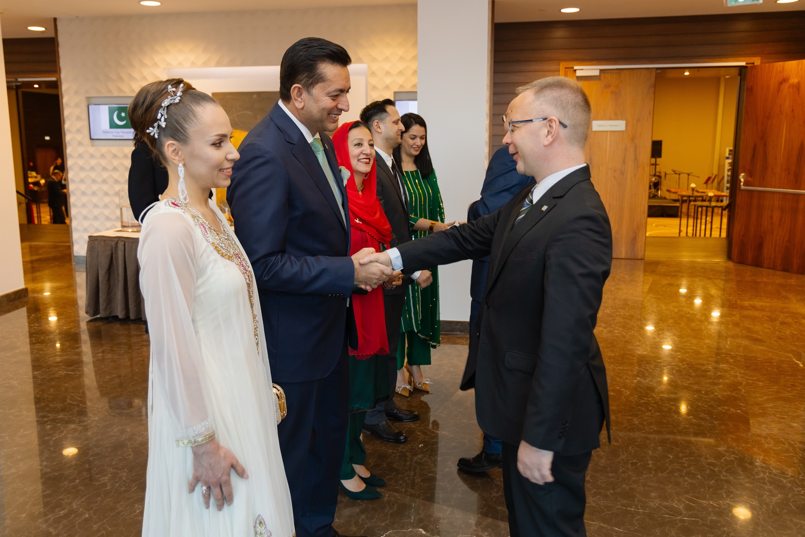 Фотосъемка делегации Пакистана в Беларуси в отеле Марриотт. Свадебный фотограф в Минске/Беларуси Сергей Спиридонов