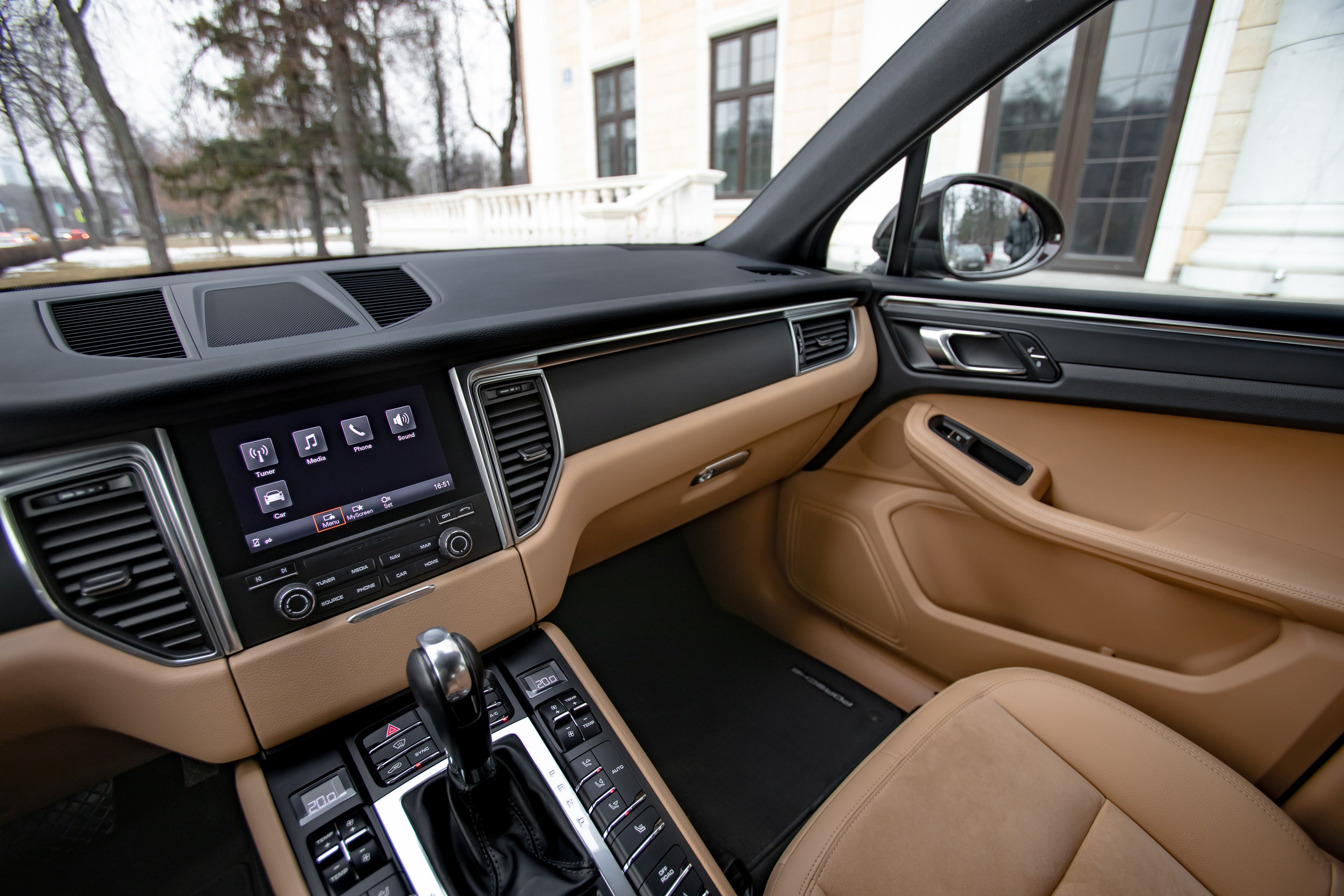 Porsche Macan. Автомобильный фотограф в Москве Андрей Емельянов