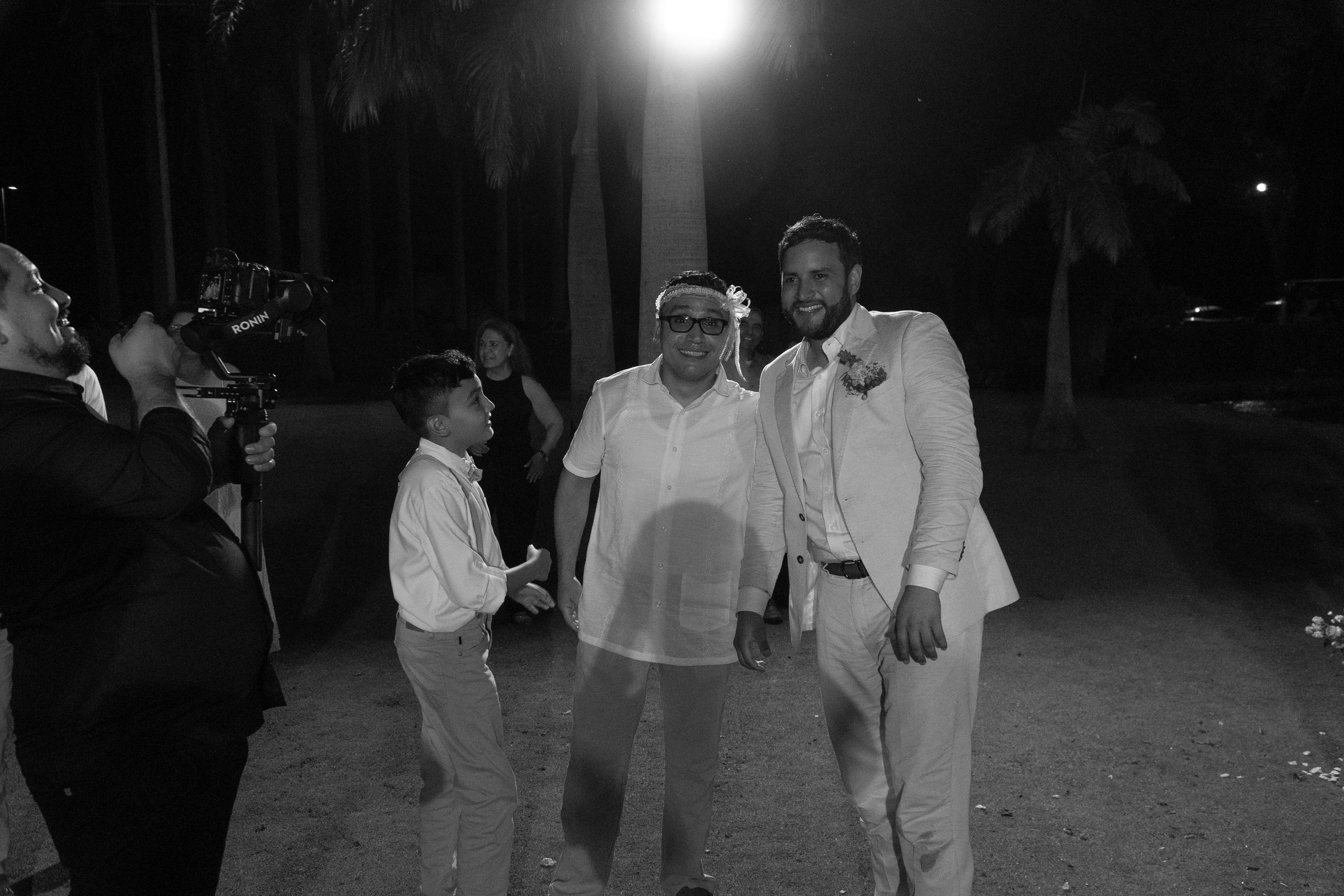 Carola & Gerson. Wedding Photographer in Barcelona and Medellin