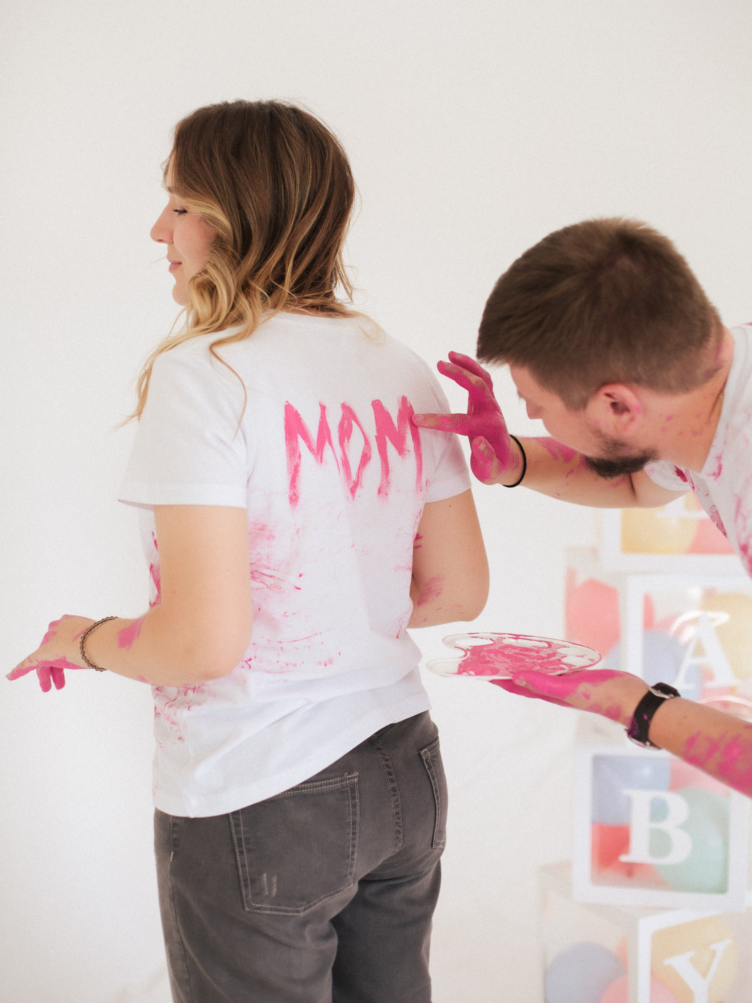 Гендер пати Вовы и Влады. Фотограф Julia Milton | Портреты, съемки для маркетплейсов, лавстори, съёмка беременности в Санкт-Петербурге. Обучение фотографии в Спб очно