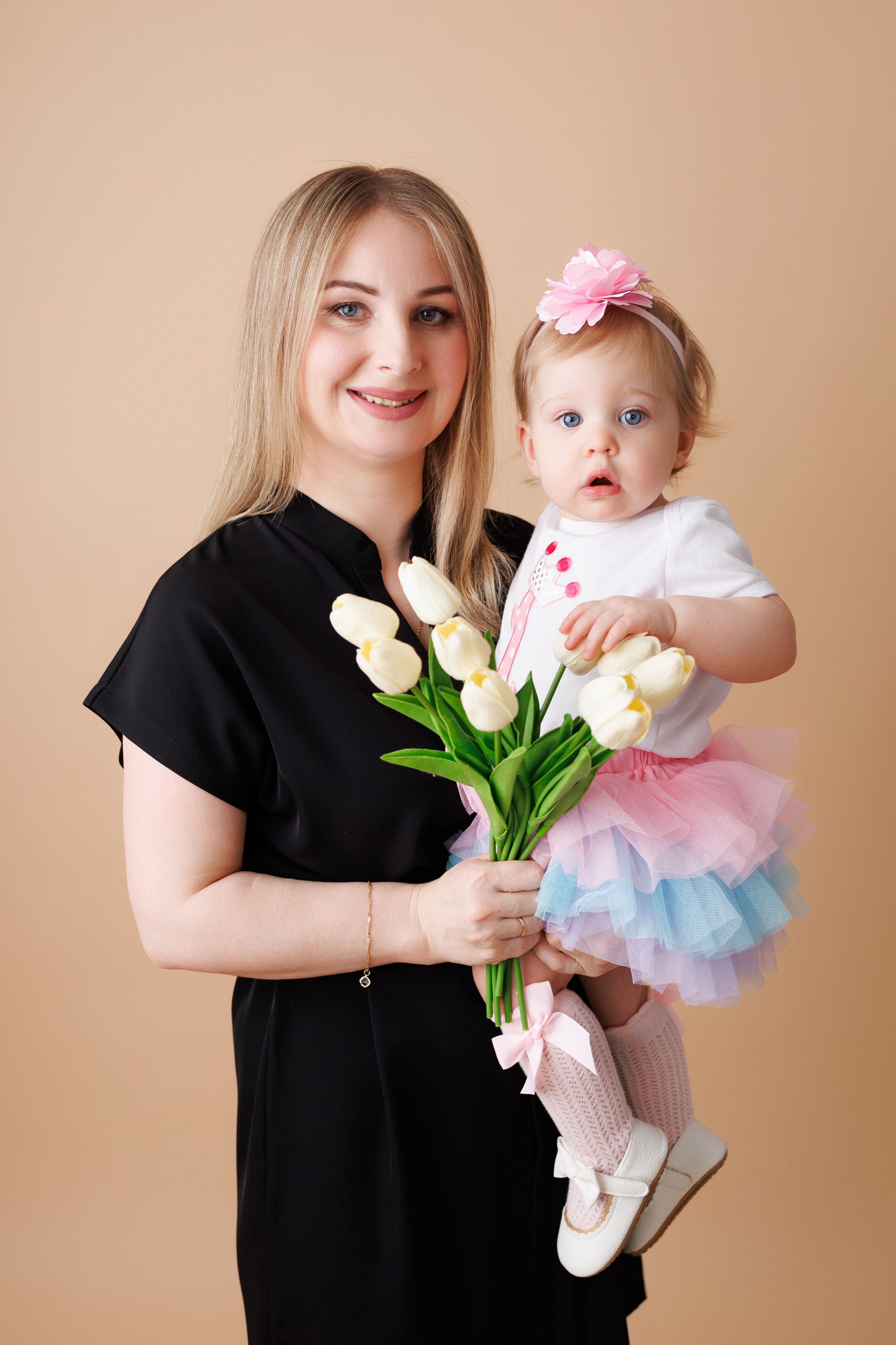 Юлечке 1 годик. Фотограф новорожденный малышей Новосибирск