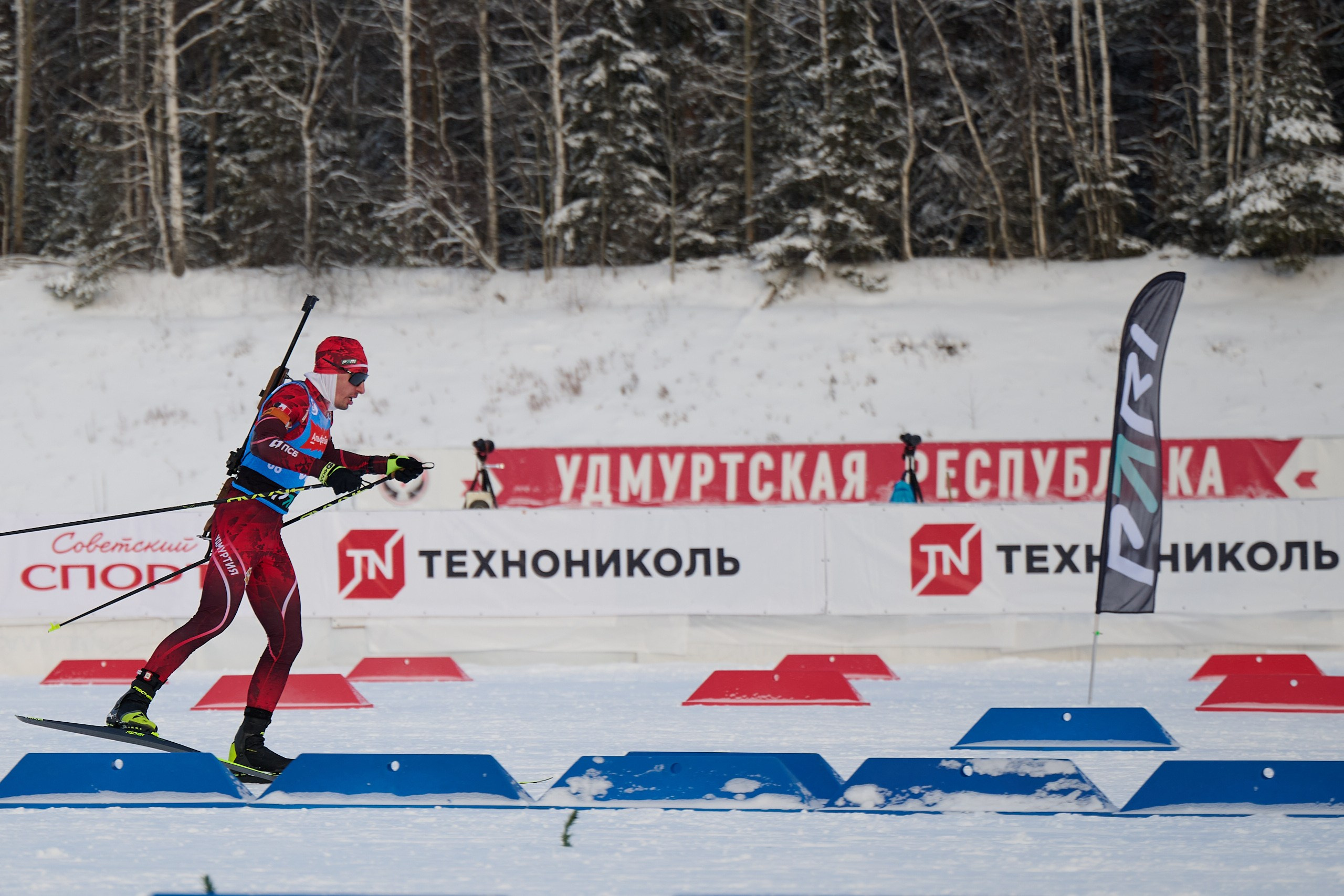 Биатлон. Чемпионат России — 2024/2025, 3-й этап, Ижевск. Спринт. Мужчины. Спортивный репортажный фотограф в Ижевске Сергей Мерзляков