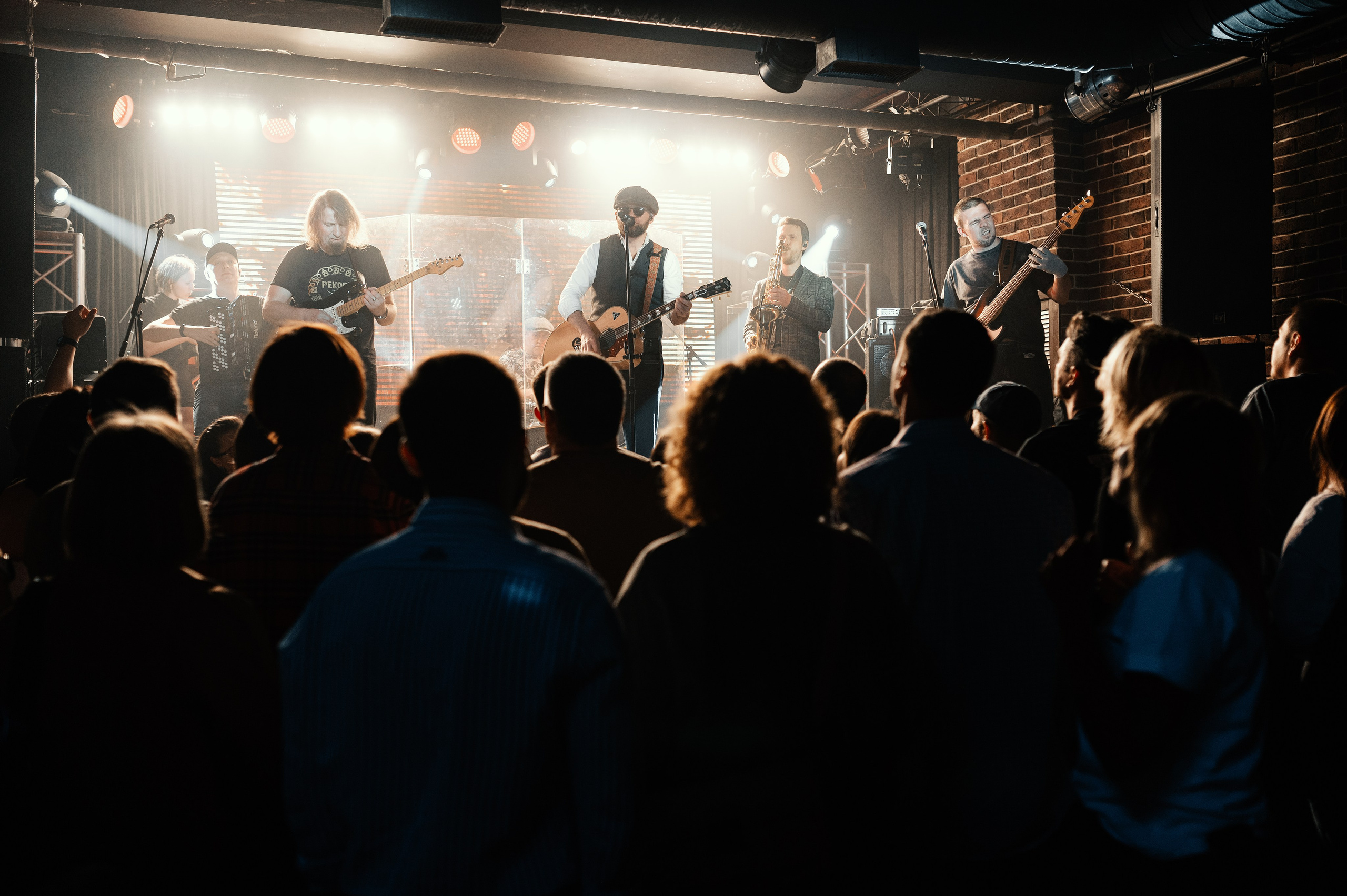 Рекорд Оркестр. Большой Рок Бар. Профессиональная фотосессия в Краснодаре | Фотограф Денис Труфанов