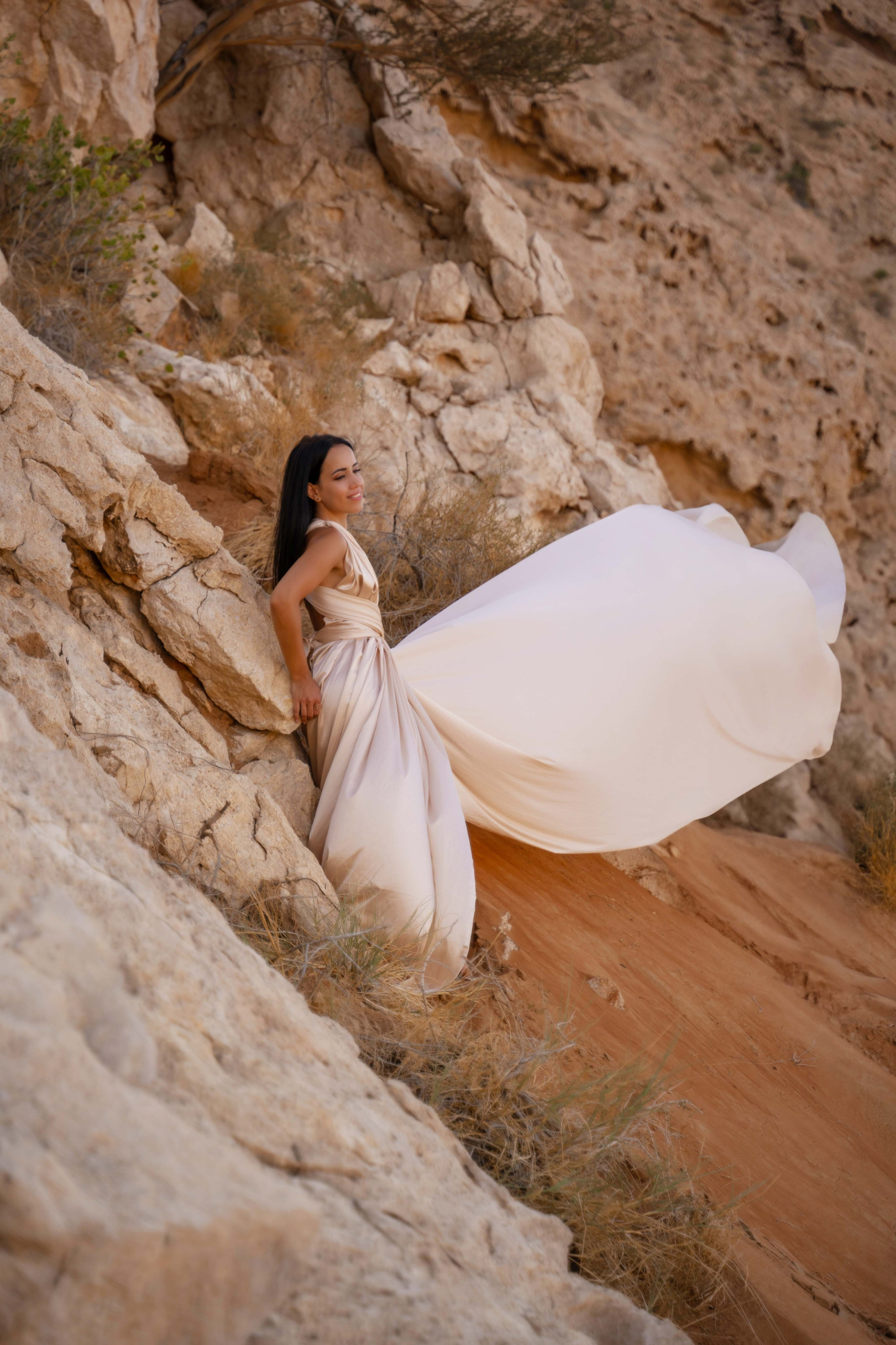 Фотосессия с летящими платьями в Дубае. Фотограф и видеограф в Москве и Абу Даби Мария Кулагина