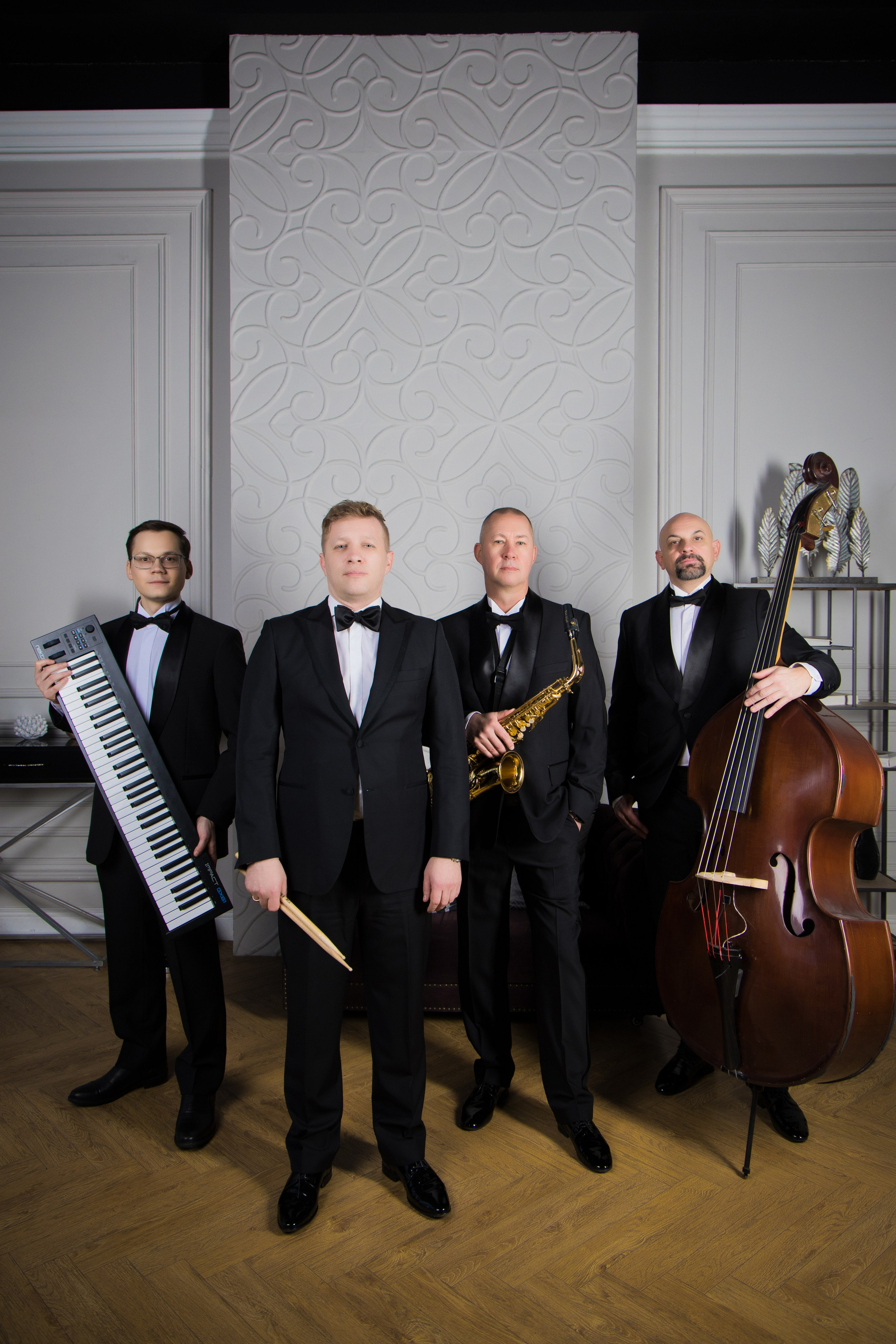 Bravur Jazz Band. Photomantis