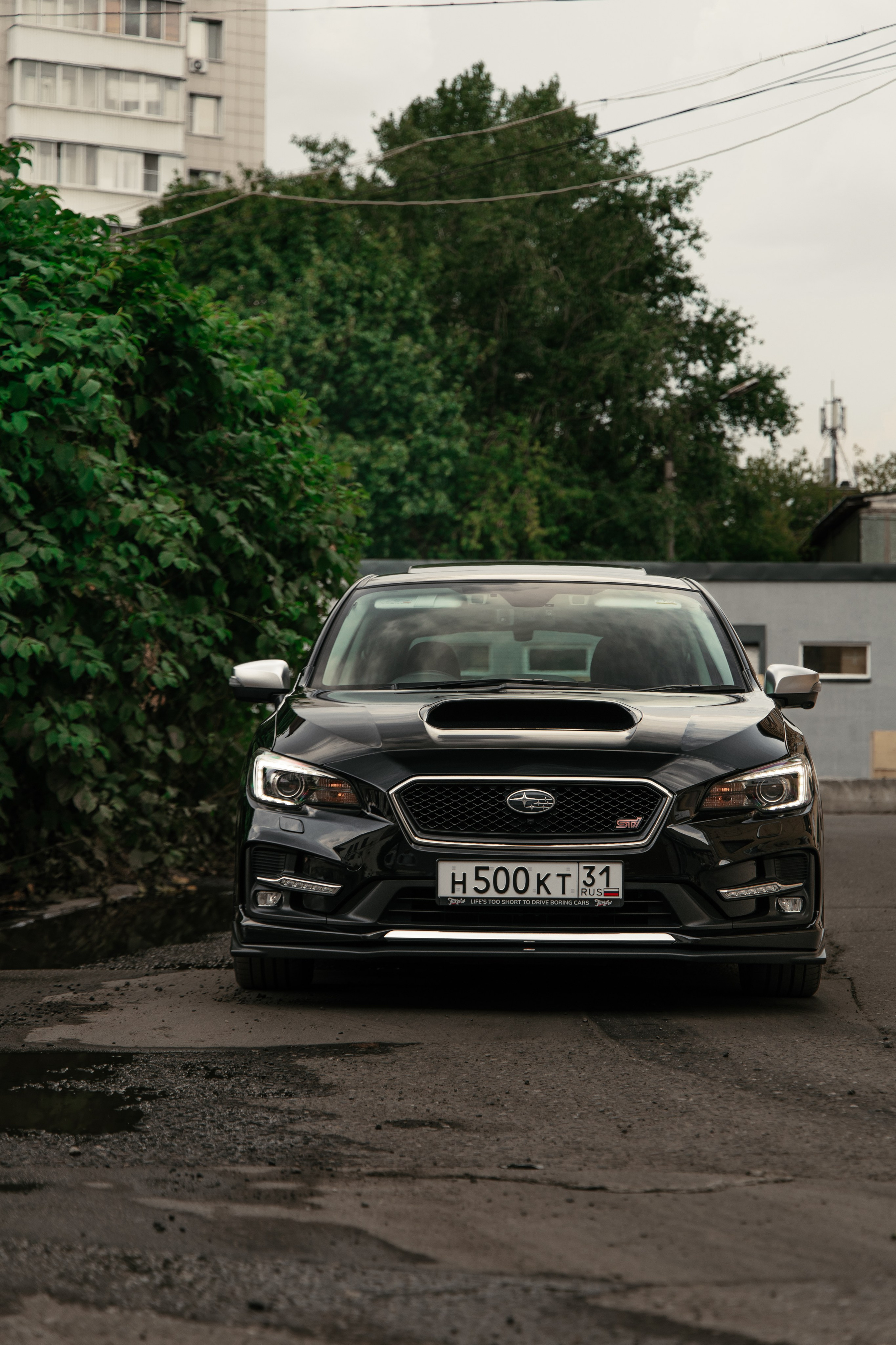 Subaru levorg. DeLorein