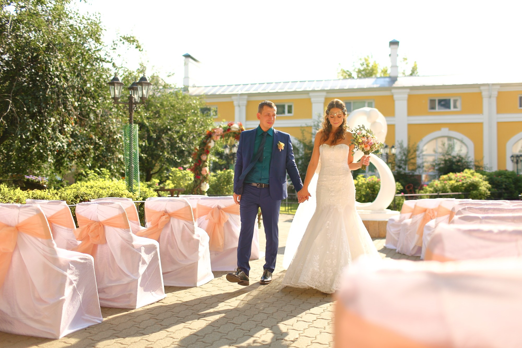 Выездная регистрация в красивом месте в Ярославле. Свадебный и репортажный фотограф в Ярославле и Санкт-Петербурге Роман Микрюков