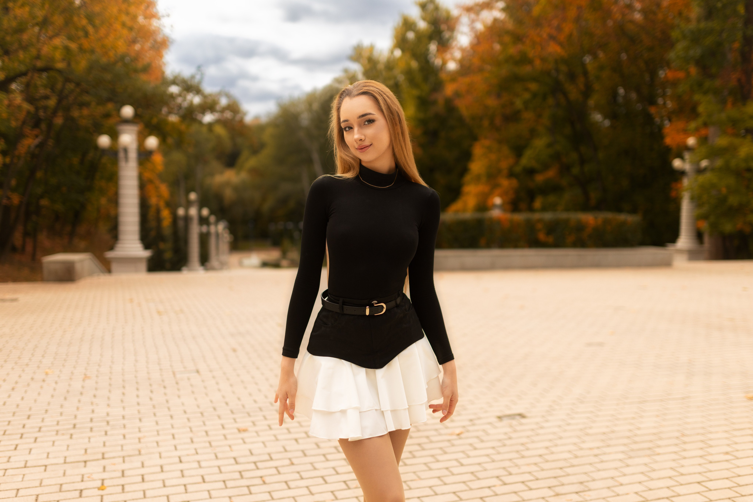 Осенний фотосет с Полиной в парке в формате «Я красивая». Дмитрий Шульгин, портретный фотограф в Воронеже