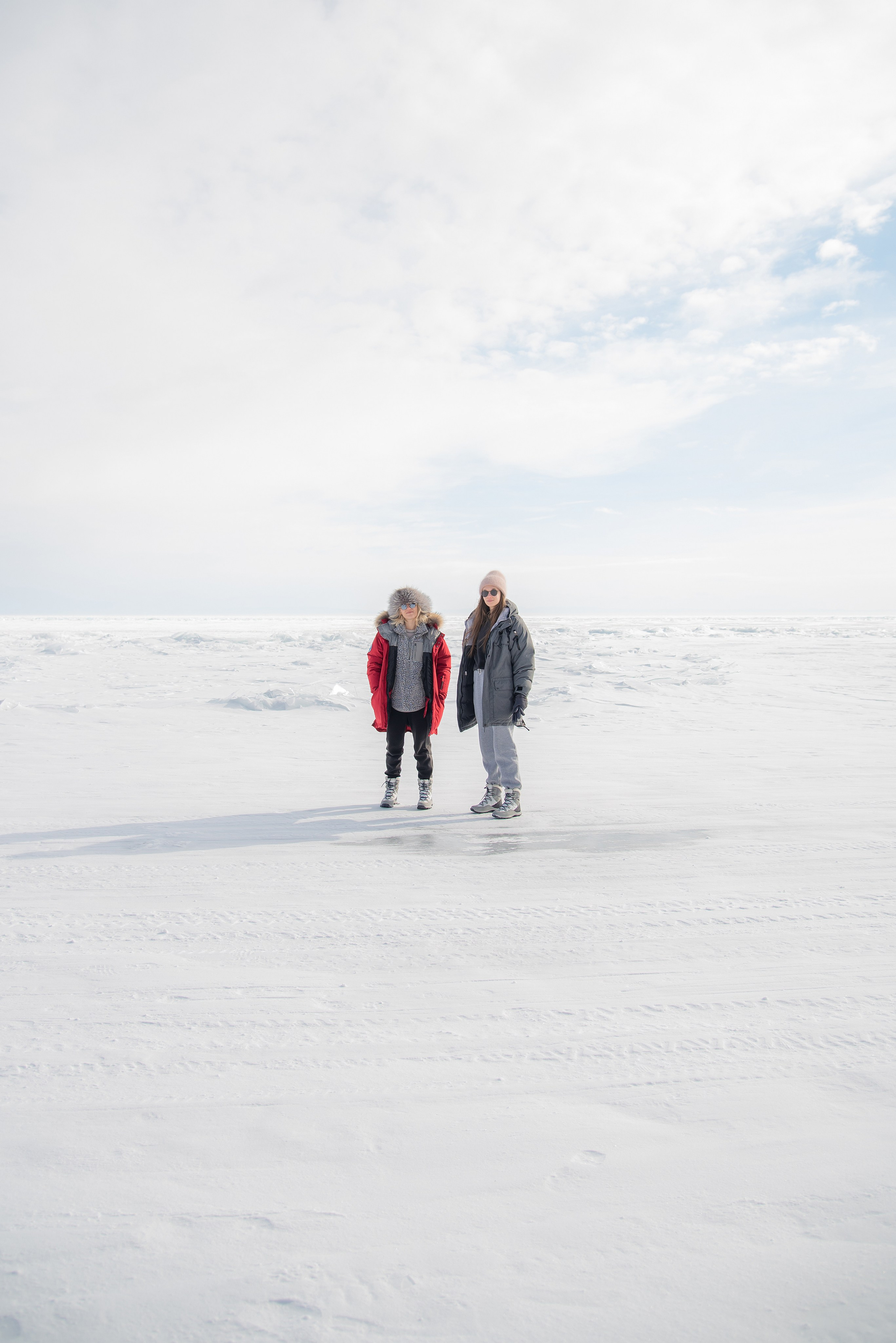 Большое Голоустное. Байкал. Занимаюсь профессиональной фотографией и живу рядом с Байкалом. Работаю в разных жанрах