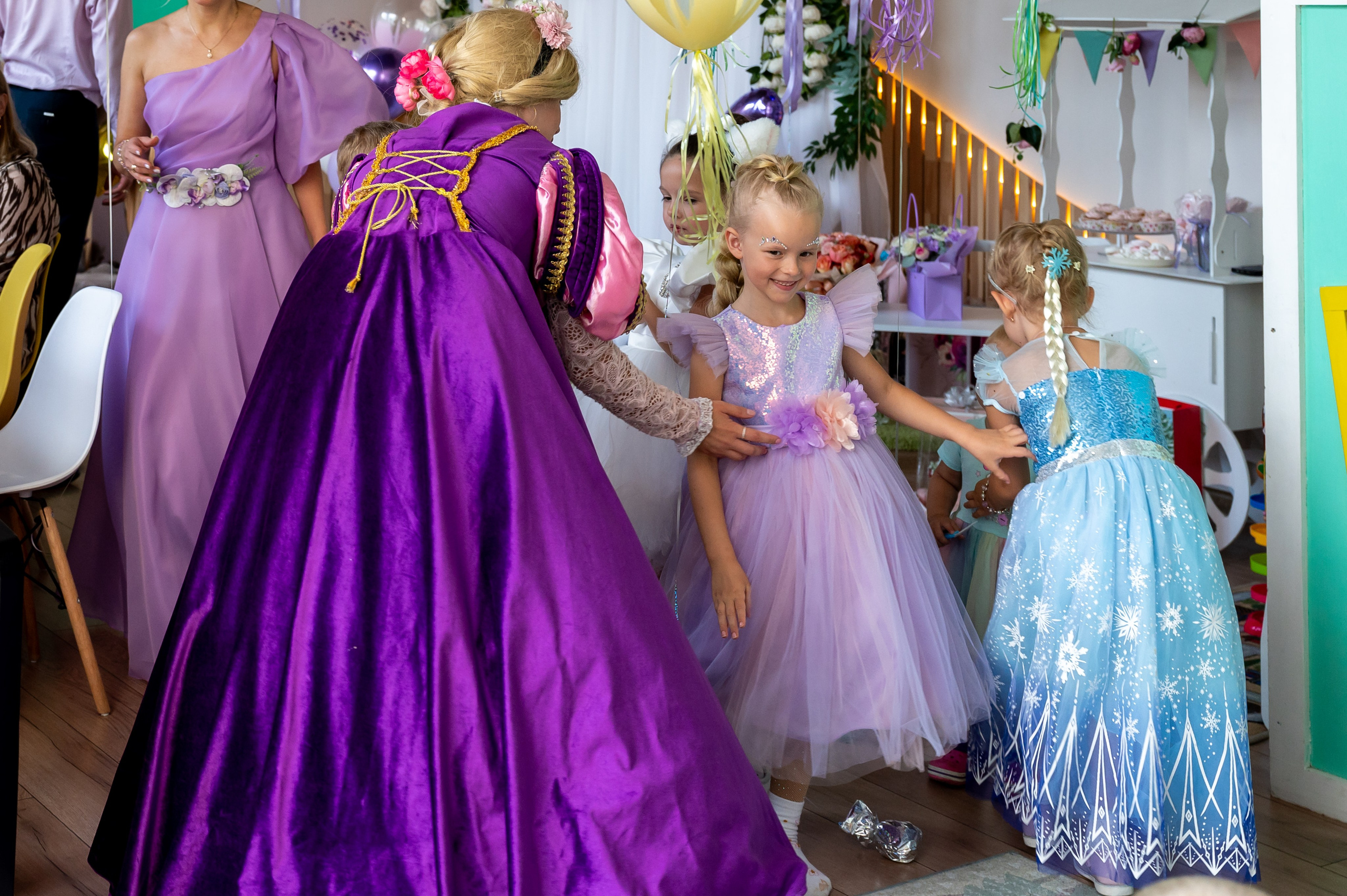 ДР в лофте с фокусником