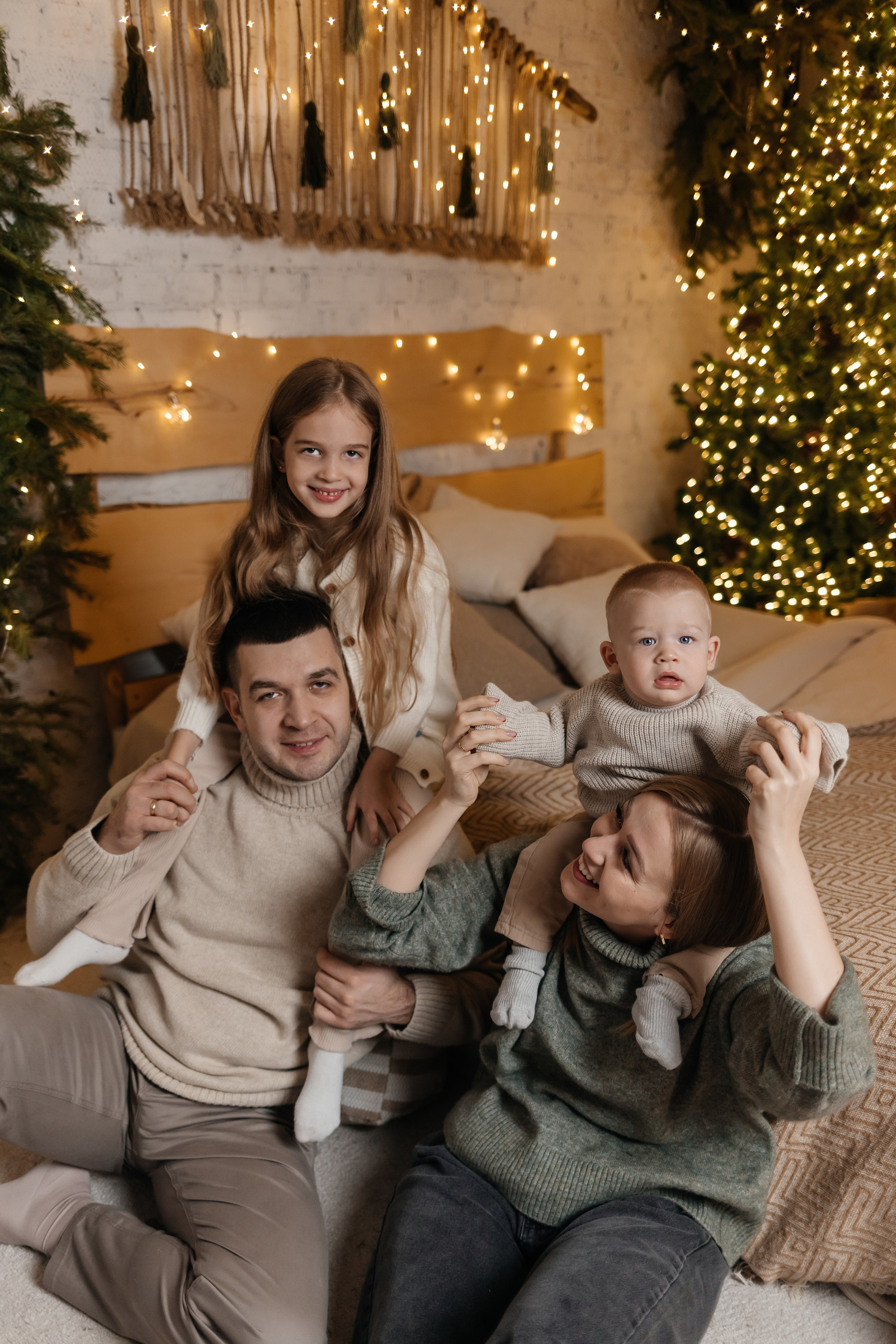 Яна, Олег, Варюшка и Глеб. Свадебный и семейный фотограф в Новосибирске Ирина Дорошкова