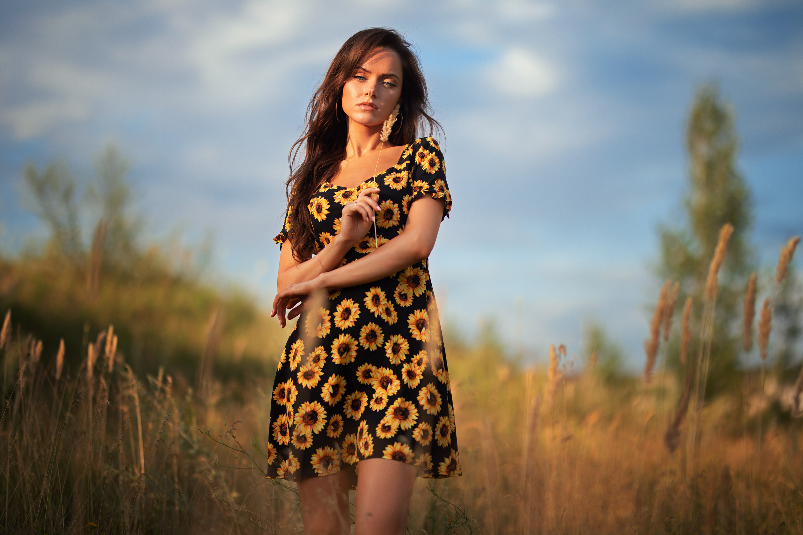 Летняя съемка с Екатериной на природе в парке Белый Колодец в формате для «себя»