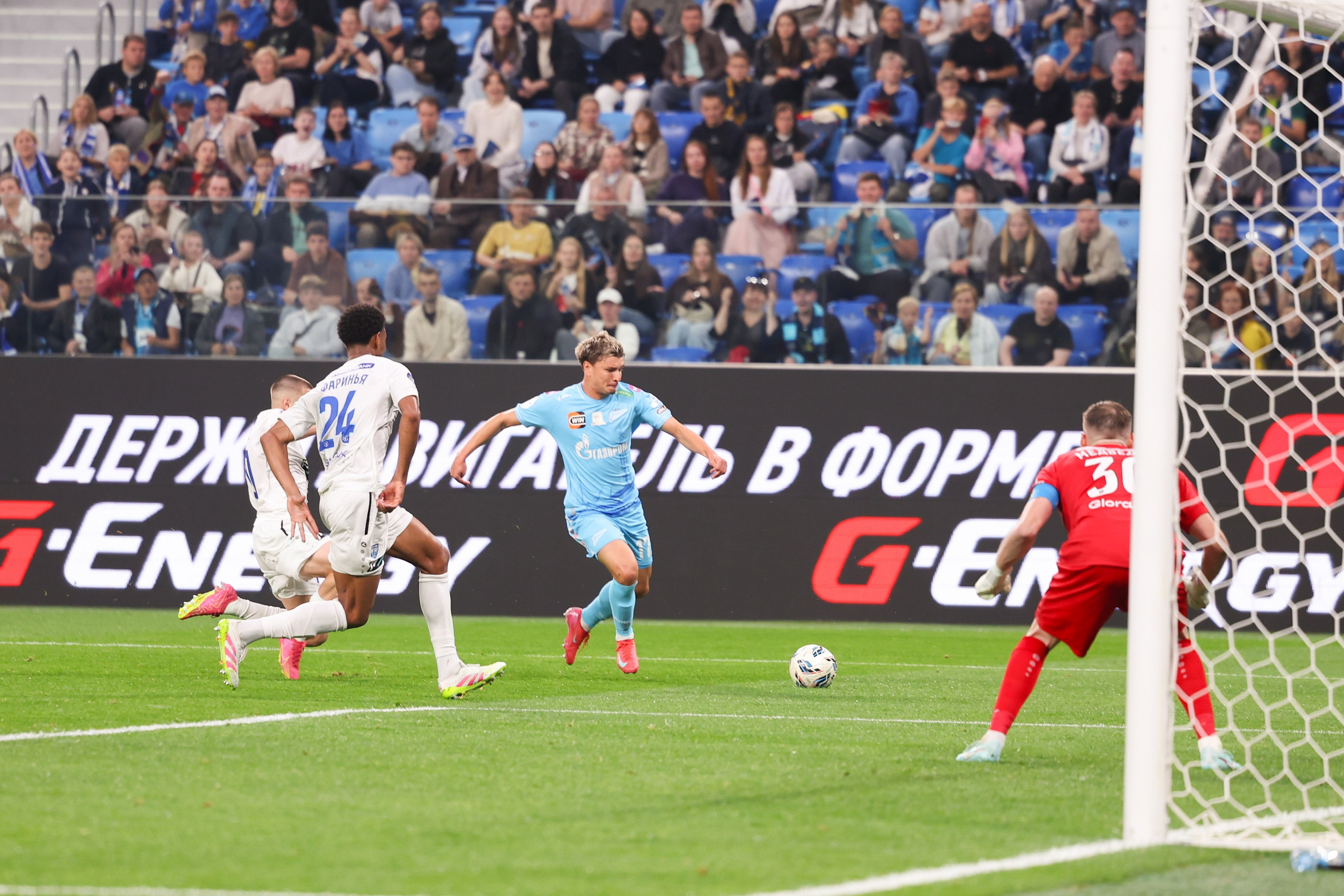 ФК «Зенит» — ФК «Пари НН» 30.08.2025. Спортивный и репортажный фотограф Антон Тереханов
