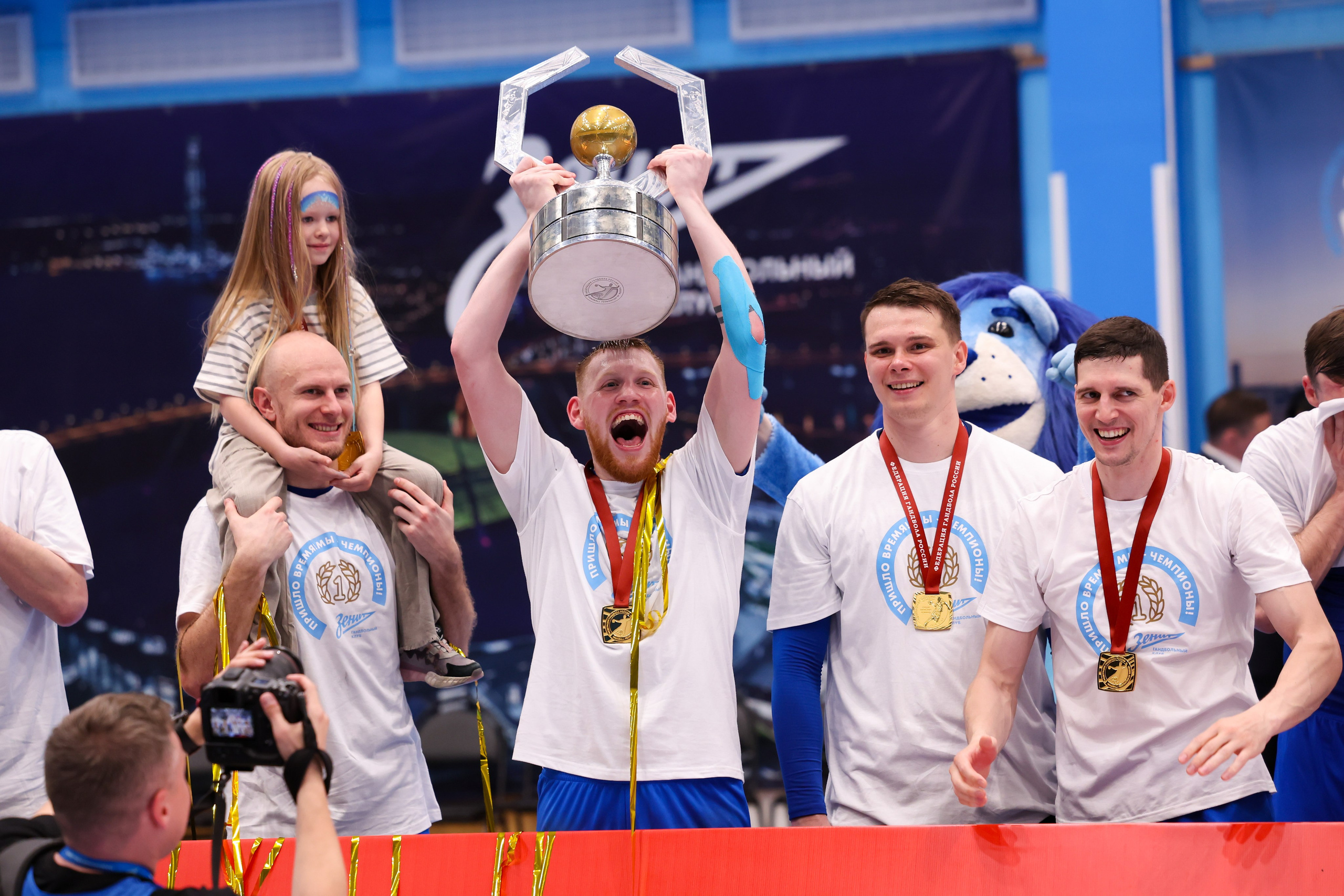 ГК Зенит — ГК ЦСКА финал ЧР2024/25 3 игра 28.05.2025. Спортивный и репортажный фотограф Антон Тереханов