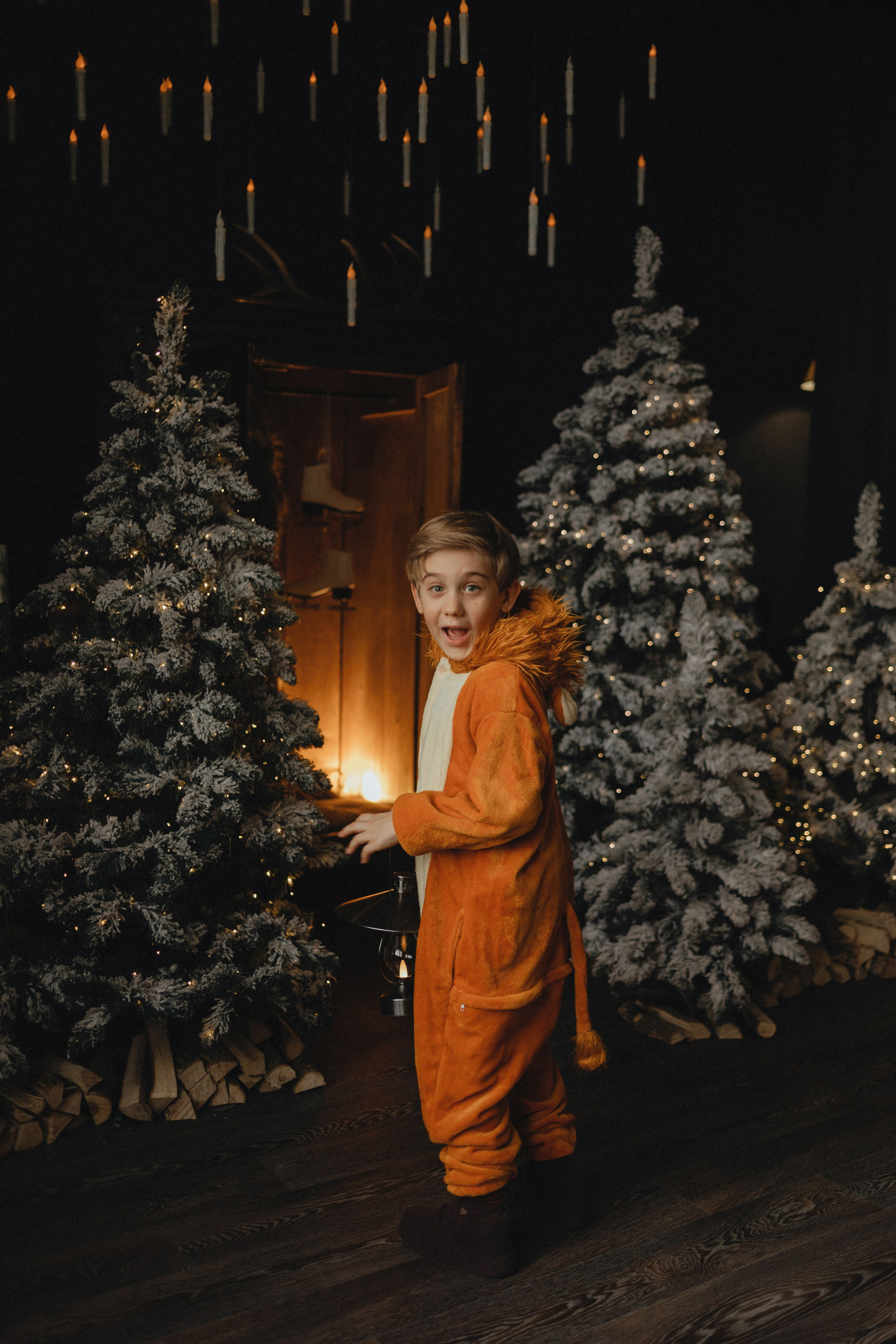 Семейные новогодние в темной студии 2024\2025. Фотограф в Краснодаре Евгения Михаевич