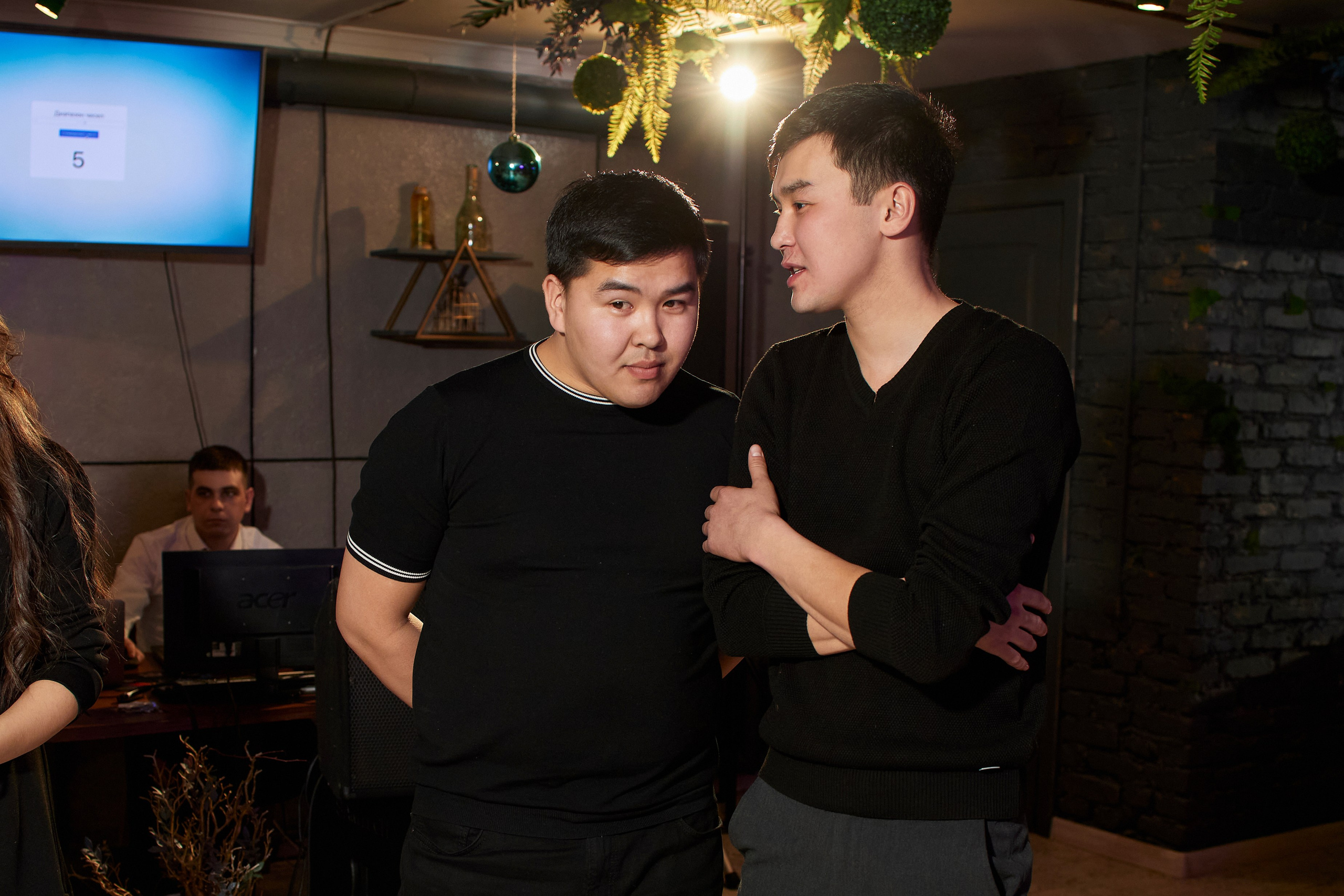 MAXIM & DAMIR | FOREST BAR | 8 МАРТА! 2-й вечер. Главная