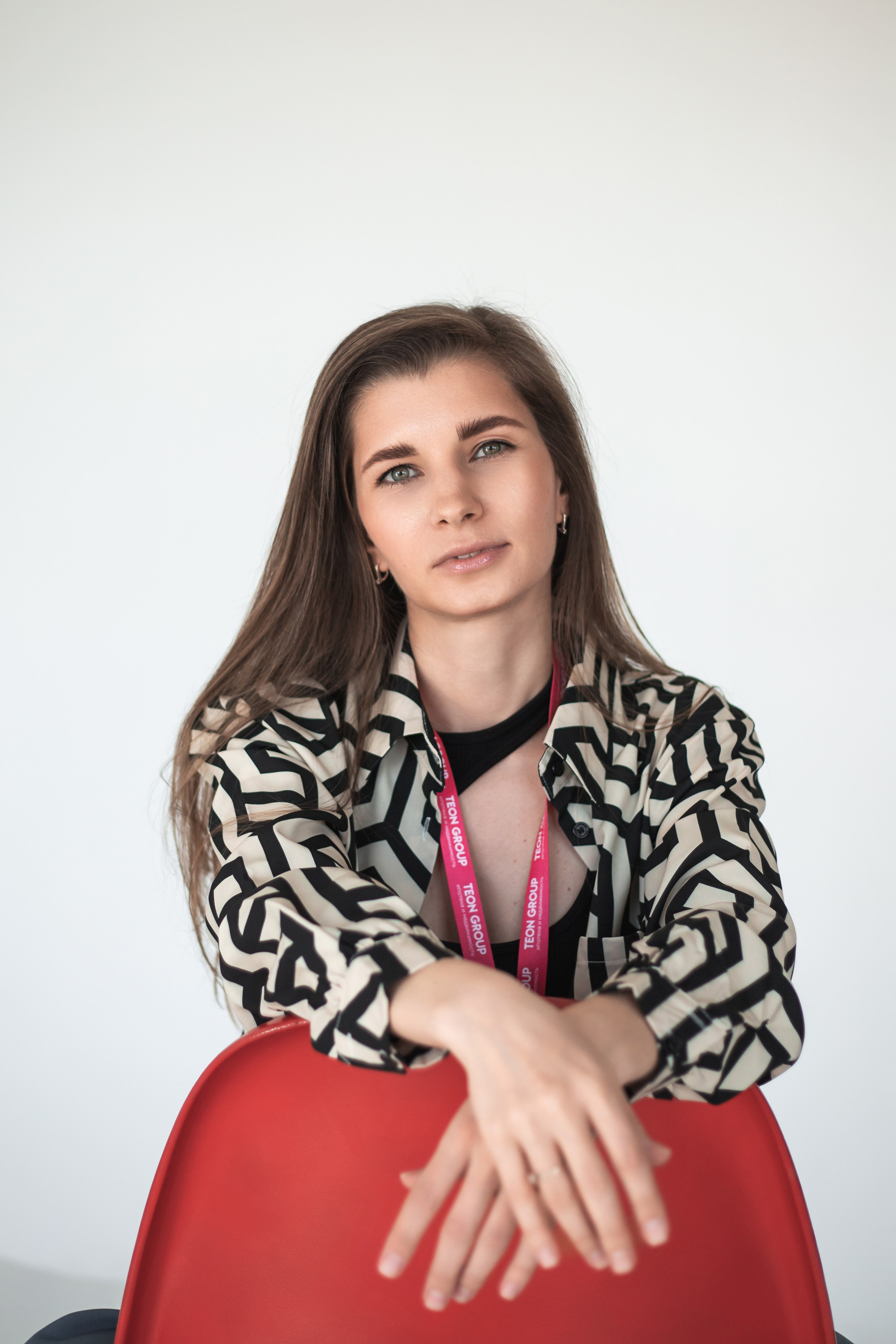 TEON Group_бизнес-портрет сотрудников. Фотограф Воронеж, Новая Усмань Мария Бублик