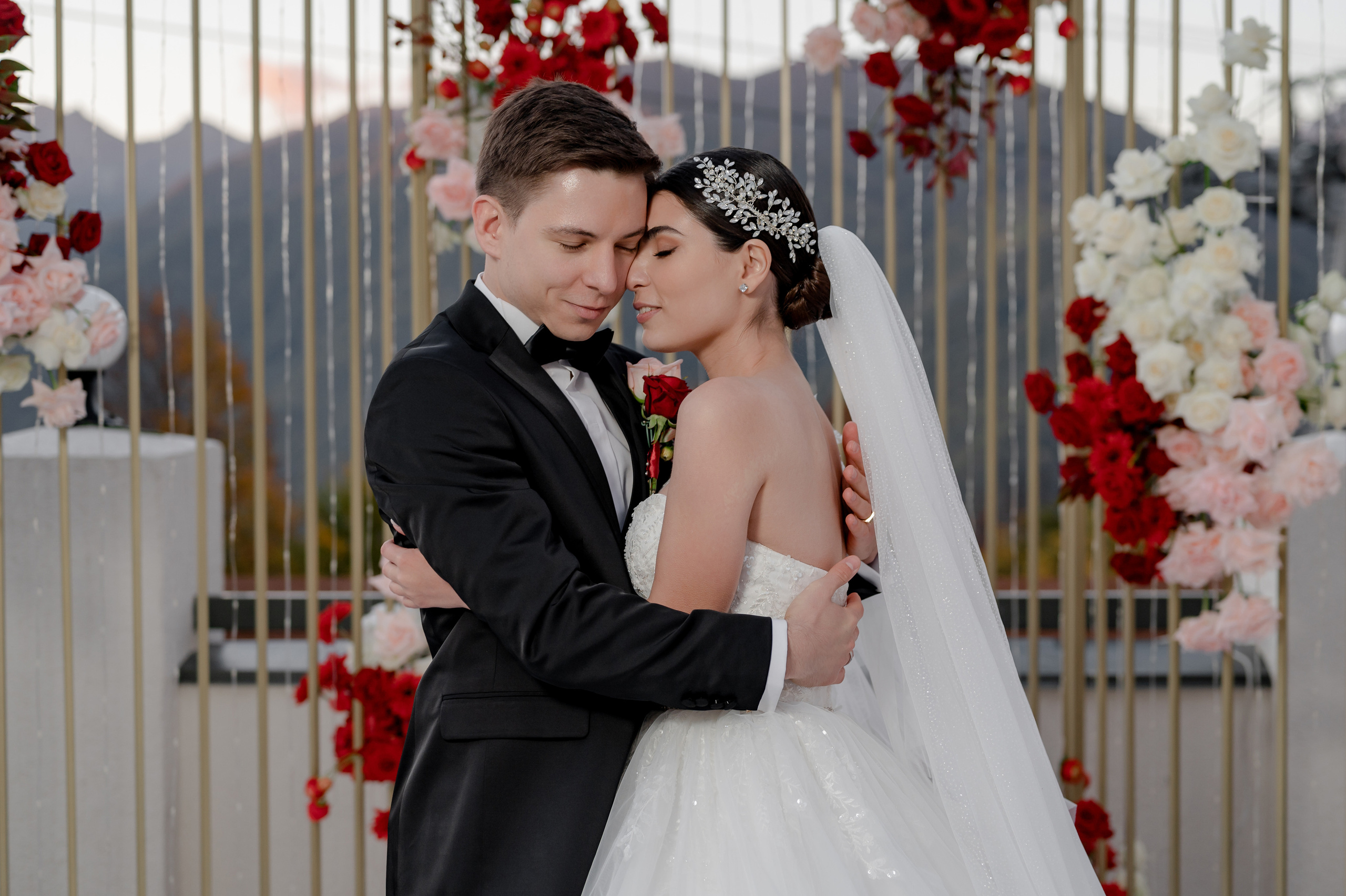 Анатолий & Светлана. Сергей Каба|Свадебный фотограф Сочи - атмосфера торжества остается с в