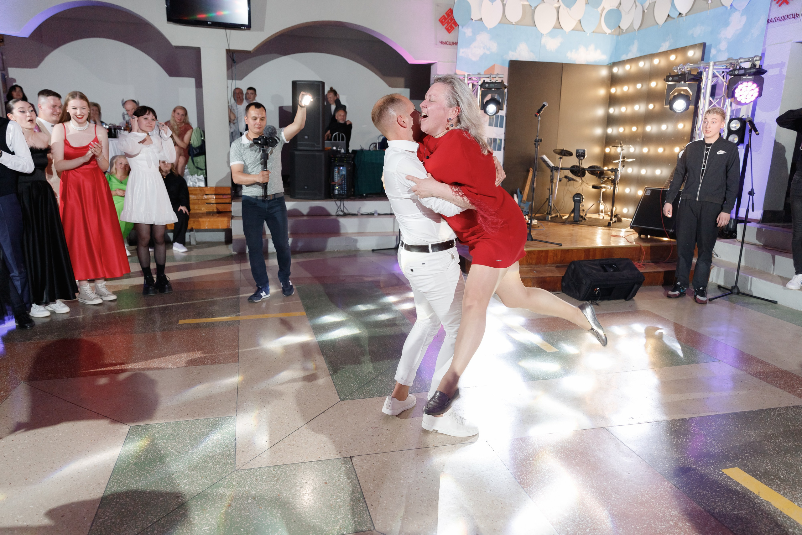 Школьный выпускной 2023 год в Минске. Свадебный фотограф в Минске/Беларуси Сергей Спиридонов