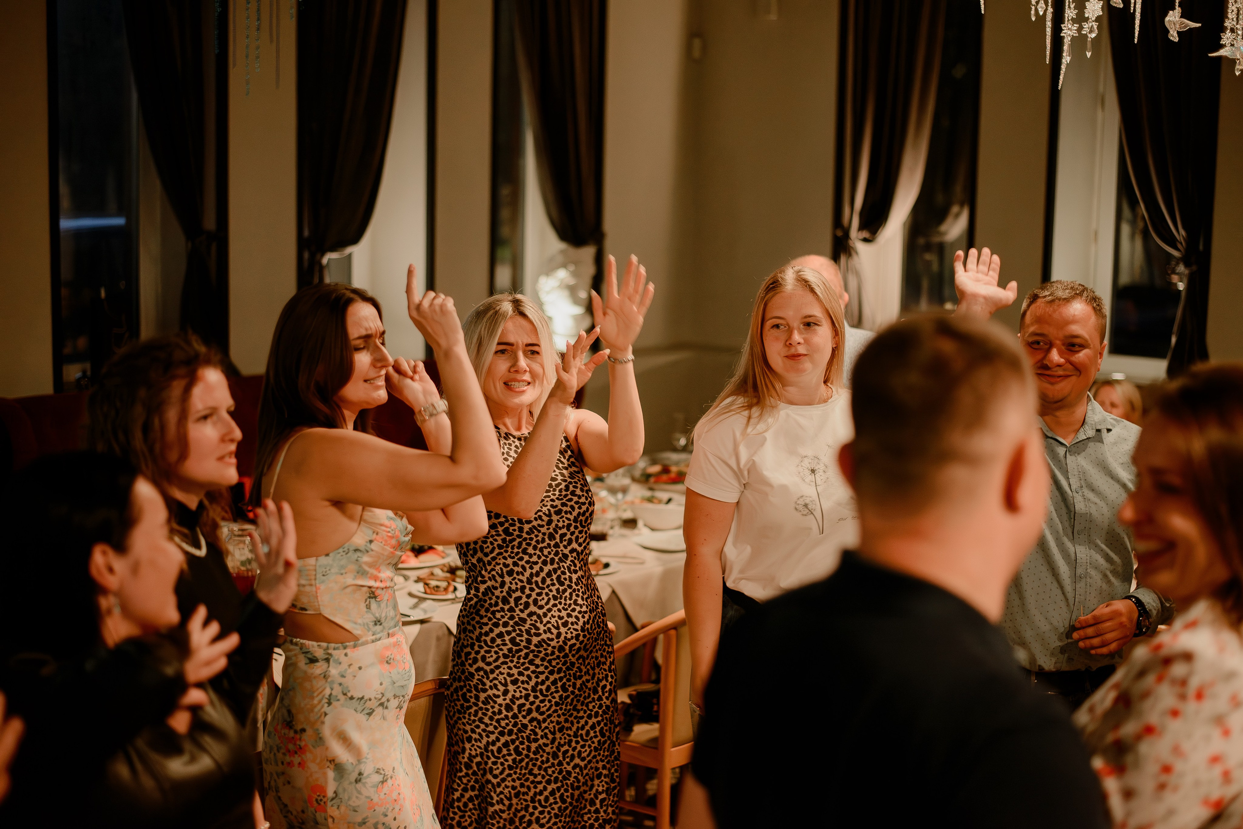 Свадьба и банкеты. Дина — ваш фотограф в Коломне и Москве. Живые портреты, любимые люди, важные события. Всё, что хочется помнить