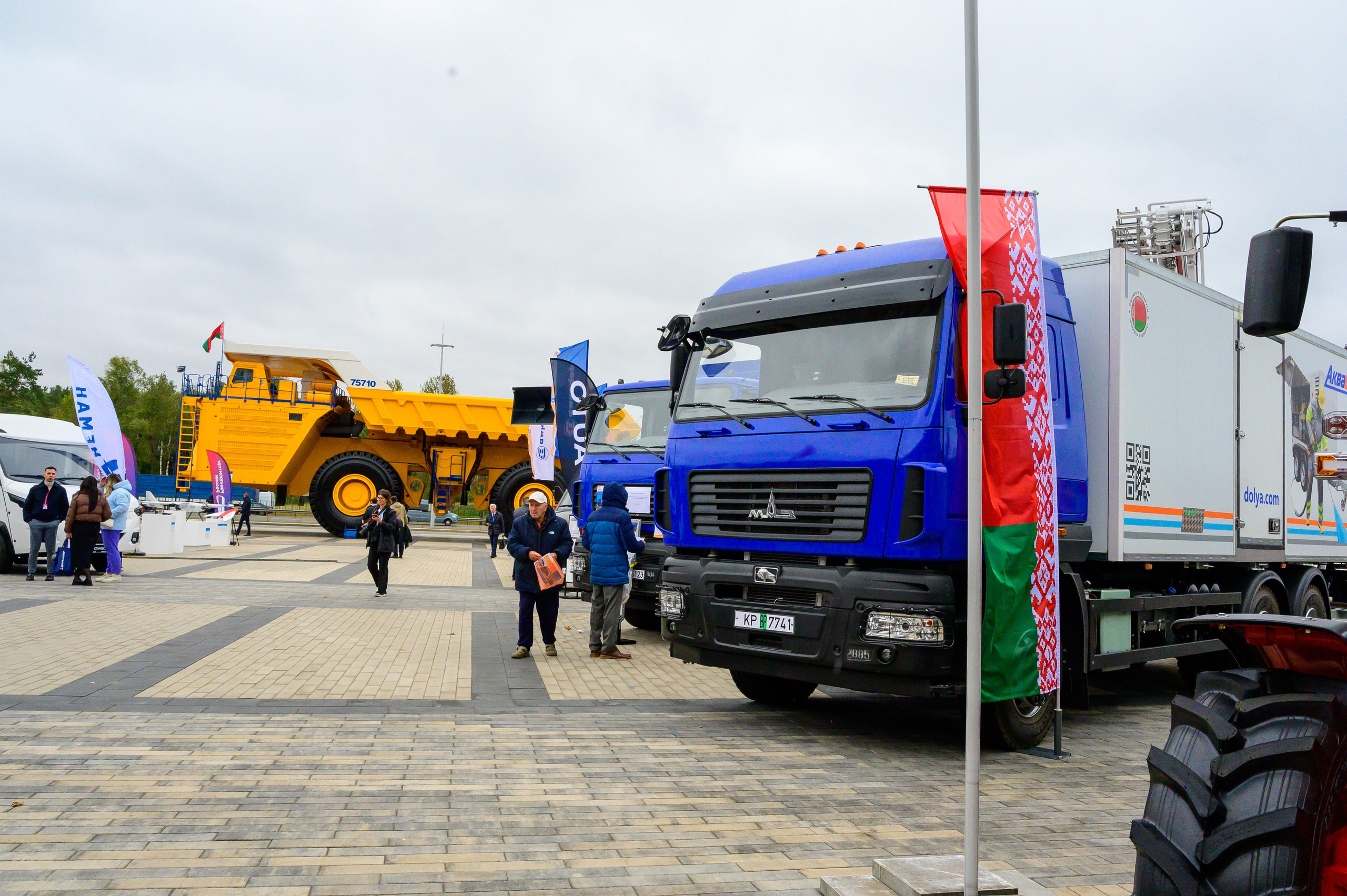 BigindustrialweekBelarus. Фотоуслуги, услуги фотографа, фотографирование важных событий