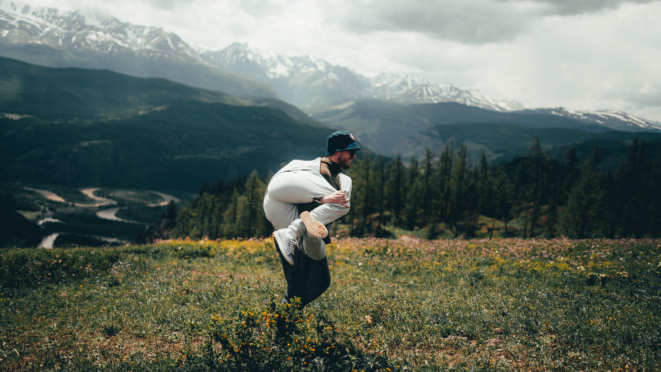 Алтай, июнь 2023. Фотограф Владимир Орлов