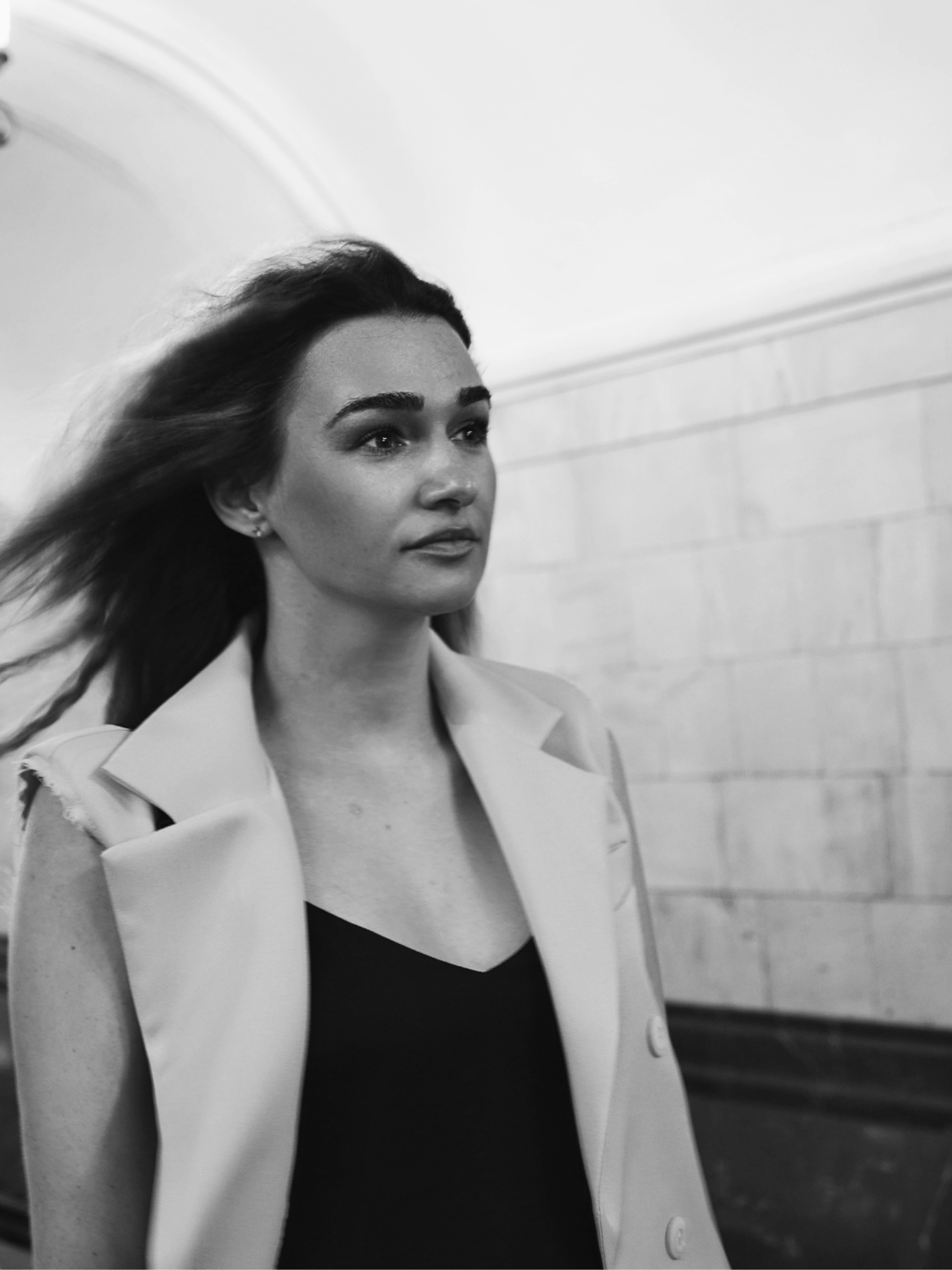 Анна в Московском метро. Событийный фотограф Анна Курникова