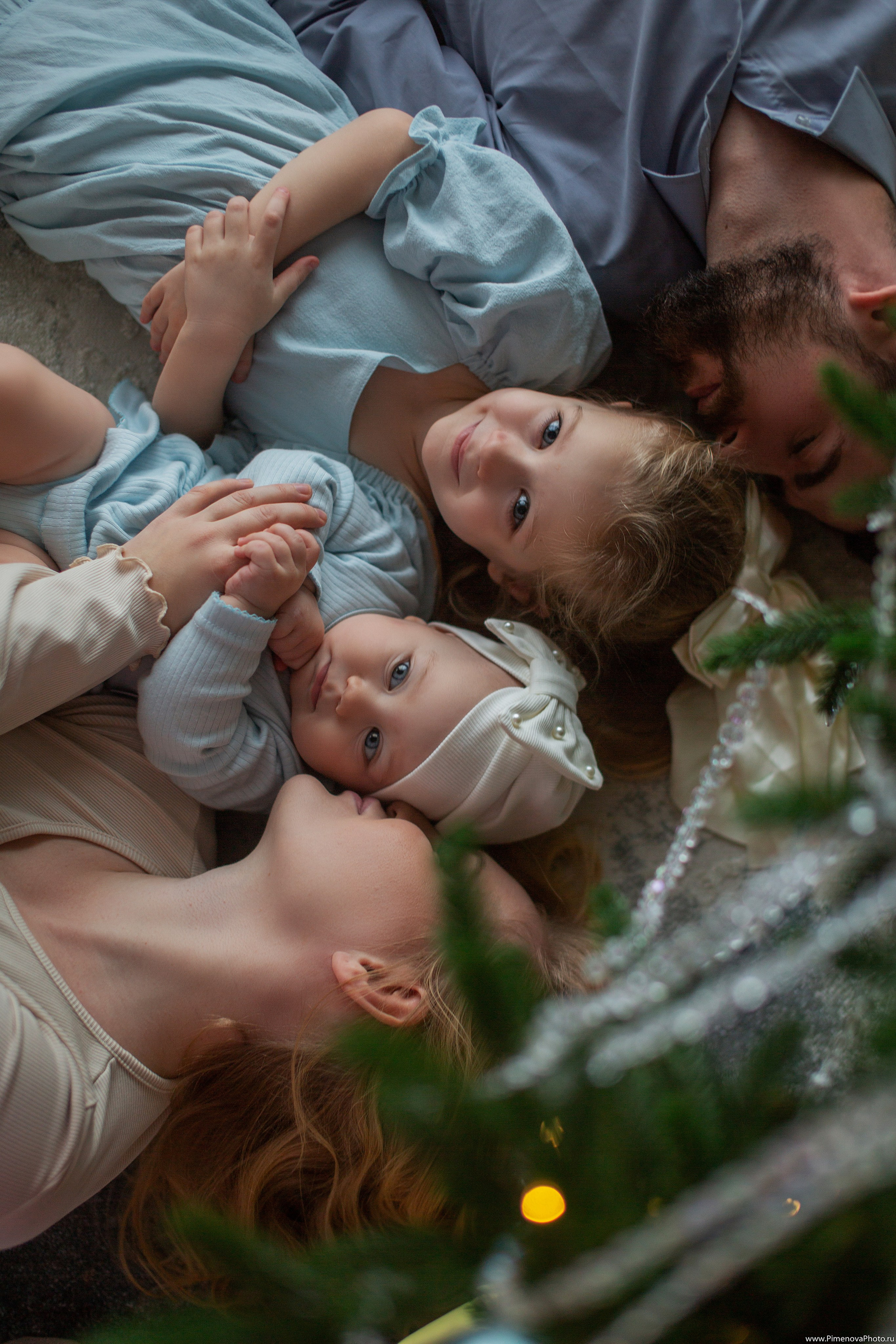 Новогодняя история: Ариана и Амелия. Семейный и детский фотограф в Петрозаводске