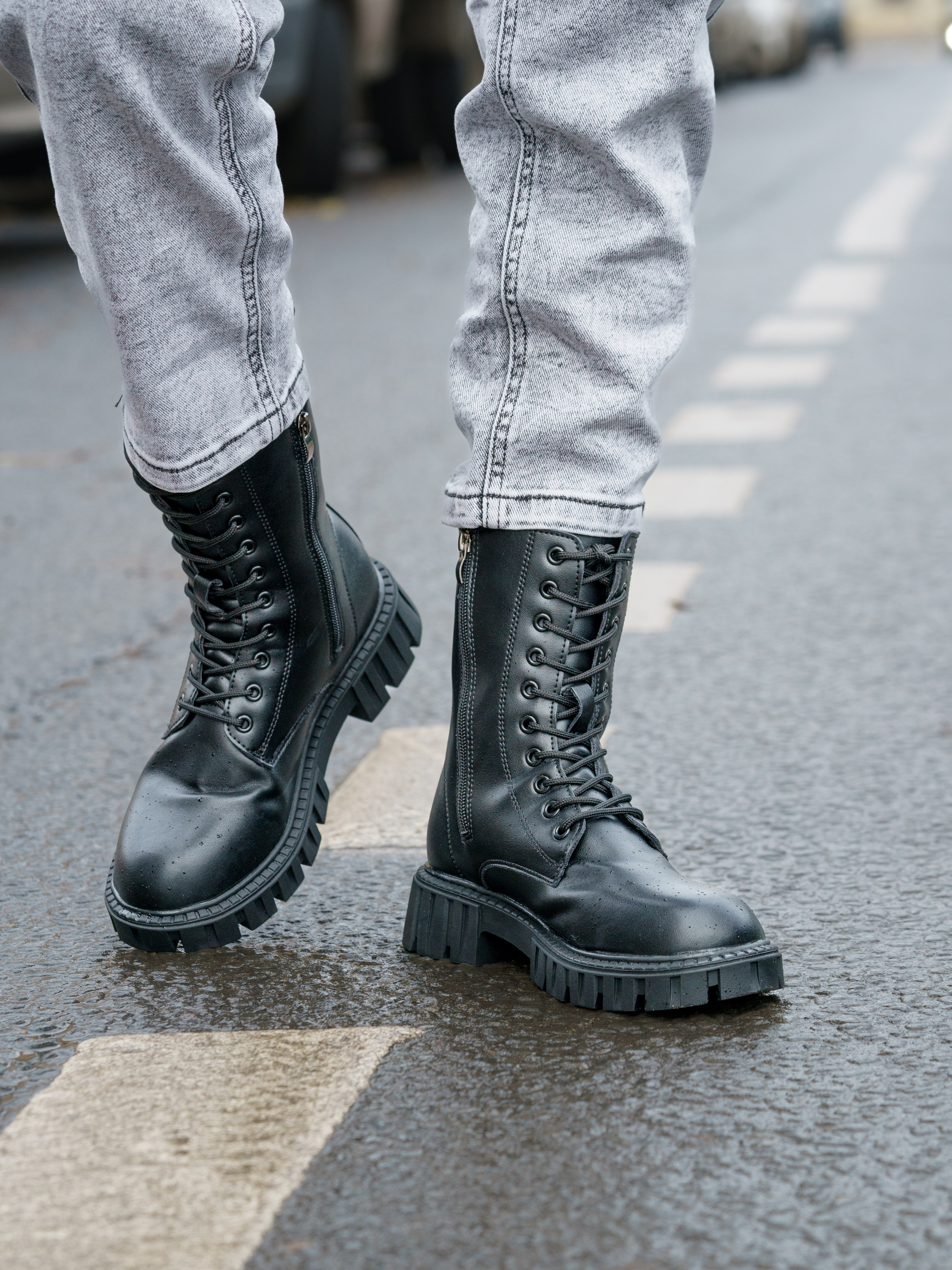 Носки и обувь. KED Production — продакшн из СПб. Создаём фото, видео и контент, который помогает брендам и селлерам продавать больше