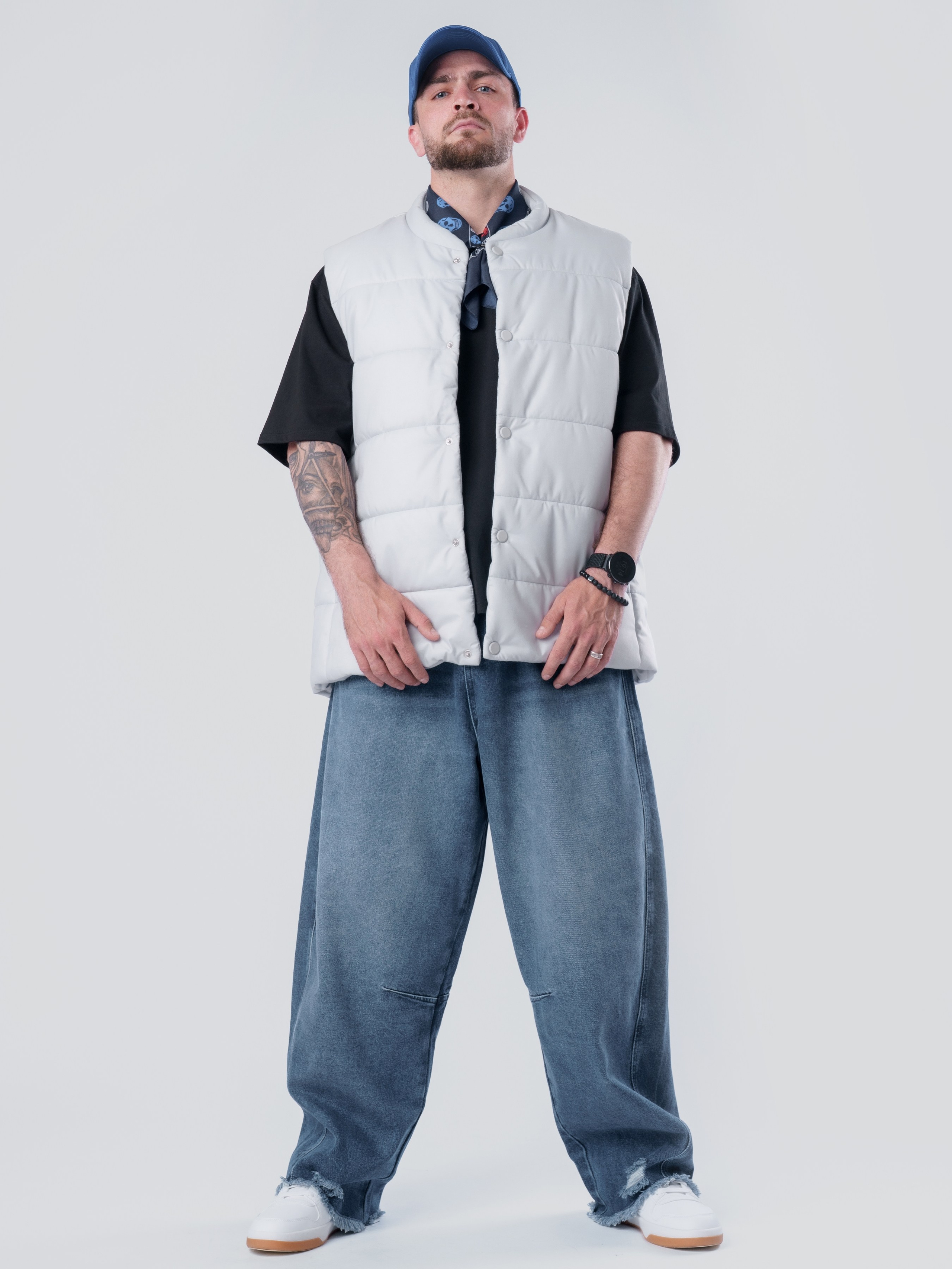 Футболки мужские. KED Production — продакшн из СПб. Создаём фото, видео и контент, который помогает брендам и селлерам продавать больше