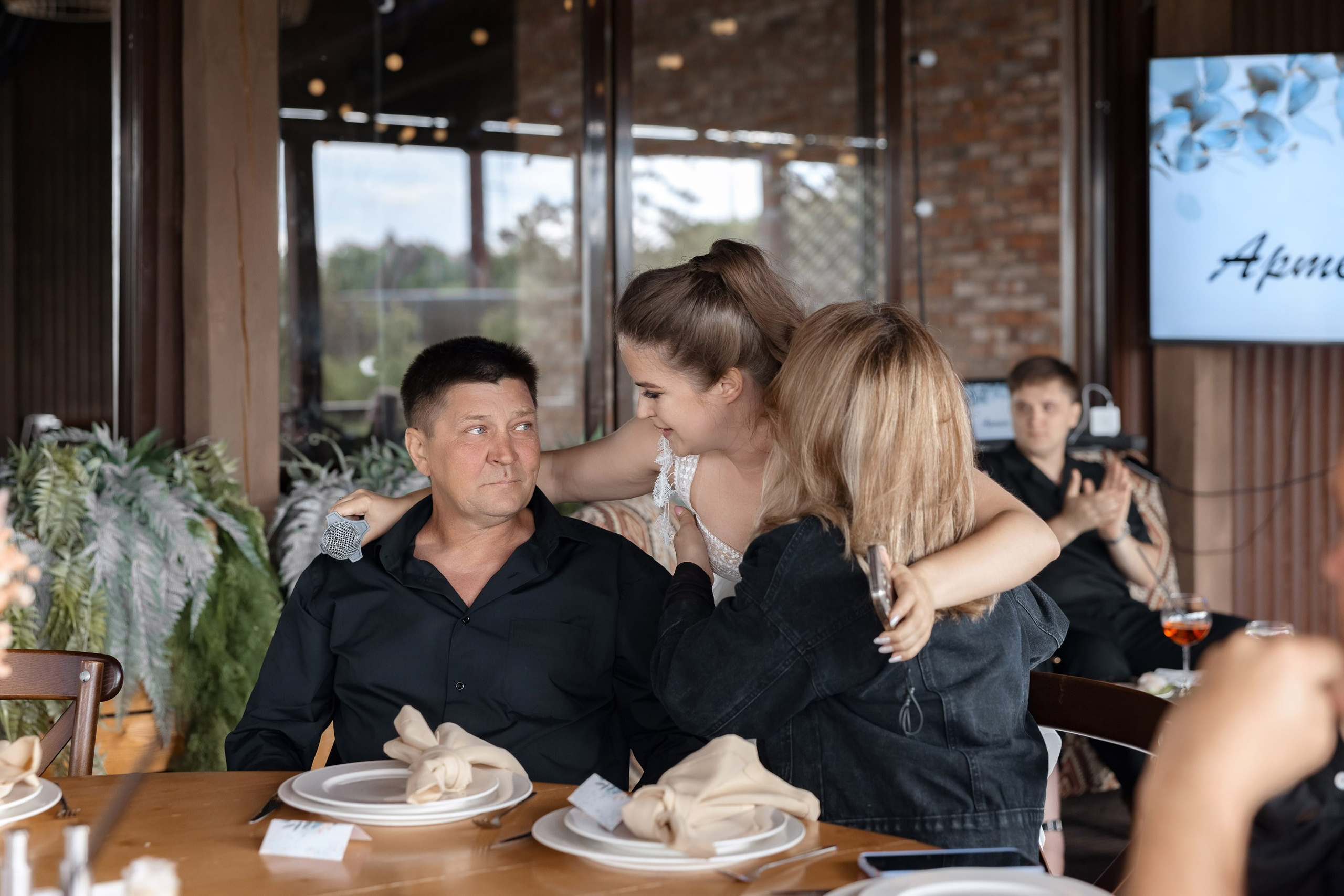 Артем и Вера. Свадебный фотограф и видеограф Юрий и Эля Дубинины