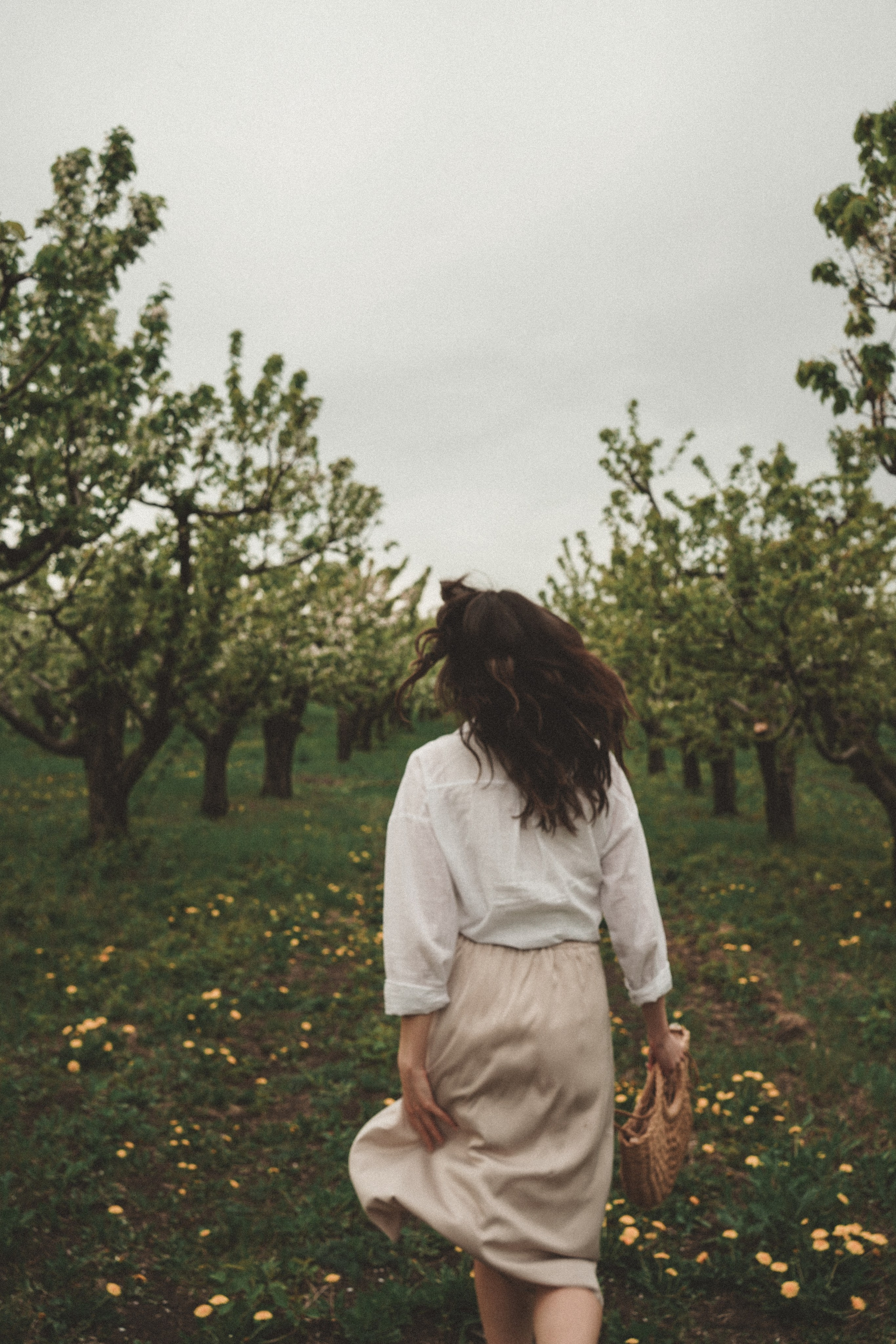 Фотосессия в цветущем саду в пос. Мускатный. Фотограф Ростов-на-Дону. Свадебный фотограф в Ростове-на-Дону. Таинство Крещения и Венчания, семейные фотосессии. Алёна Чёботова