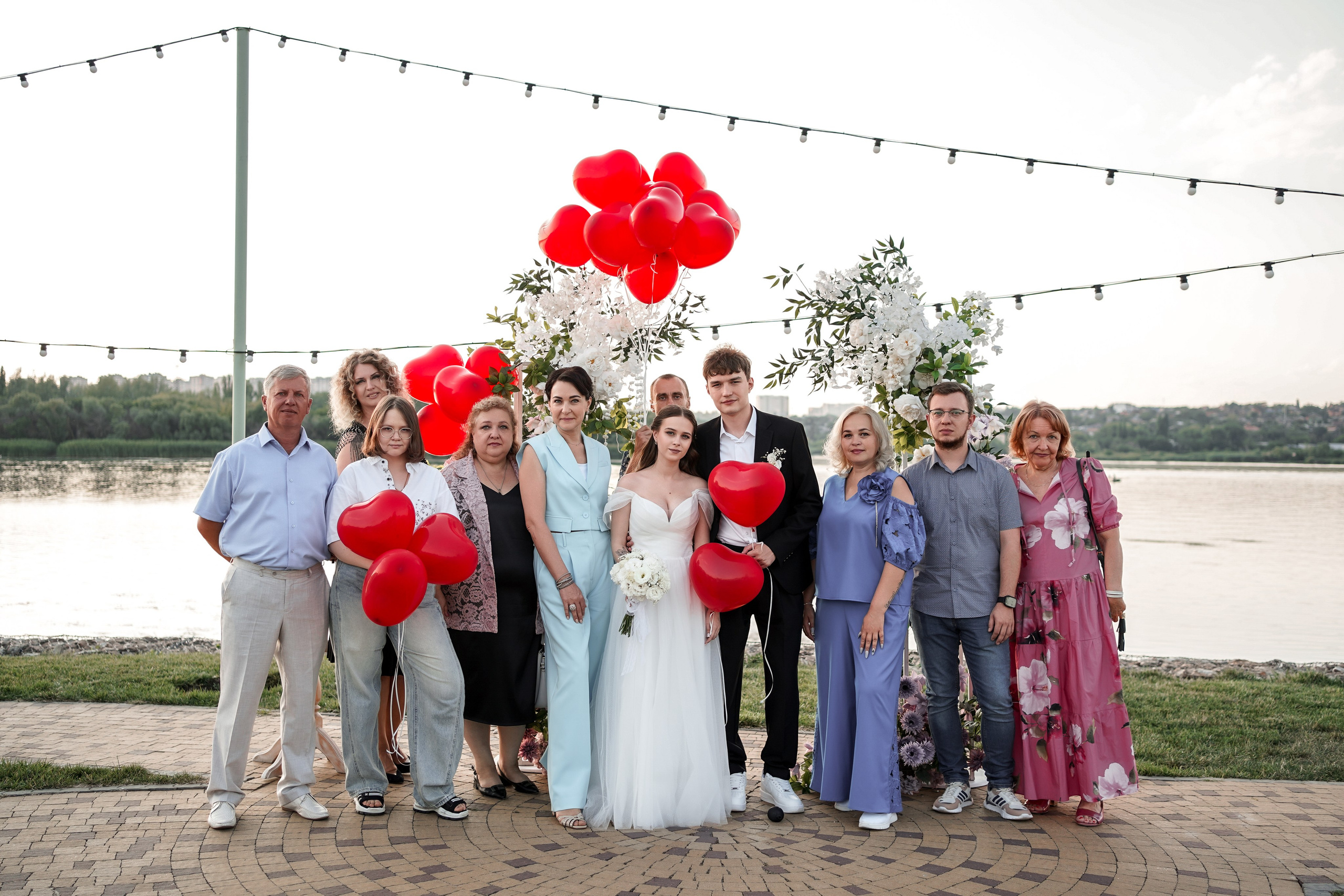 Свадебная фотосессия на территории ресторана «Донские Зори». Фотограф Алёна Чёботова. Свадебный фотограф в Ростове-на-Дону. Таинство Крещения и Венчания, семейные фотосессии. Алёна Чёботова