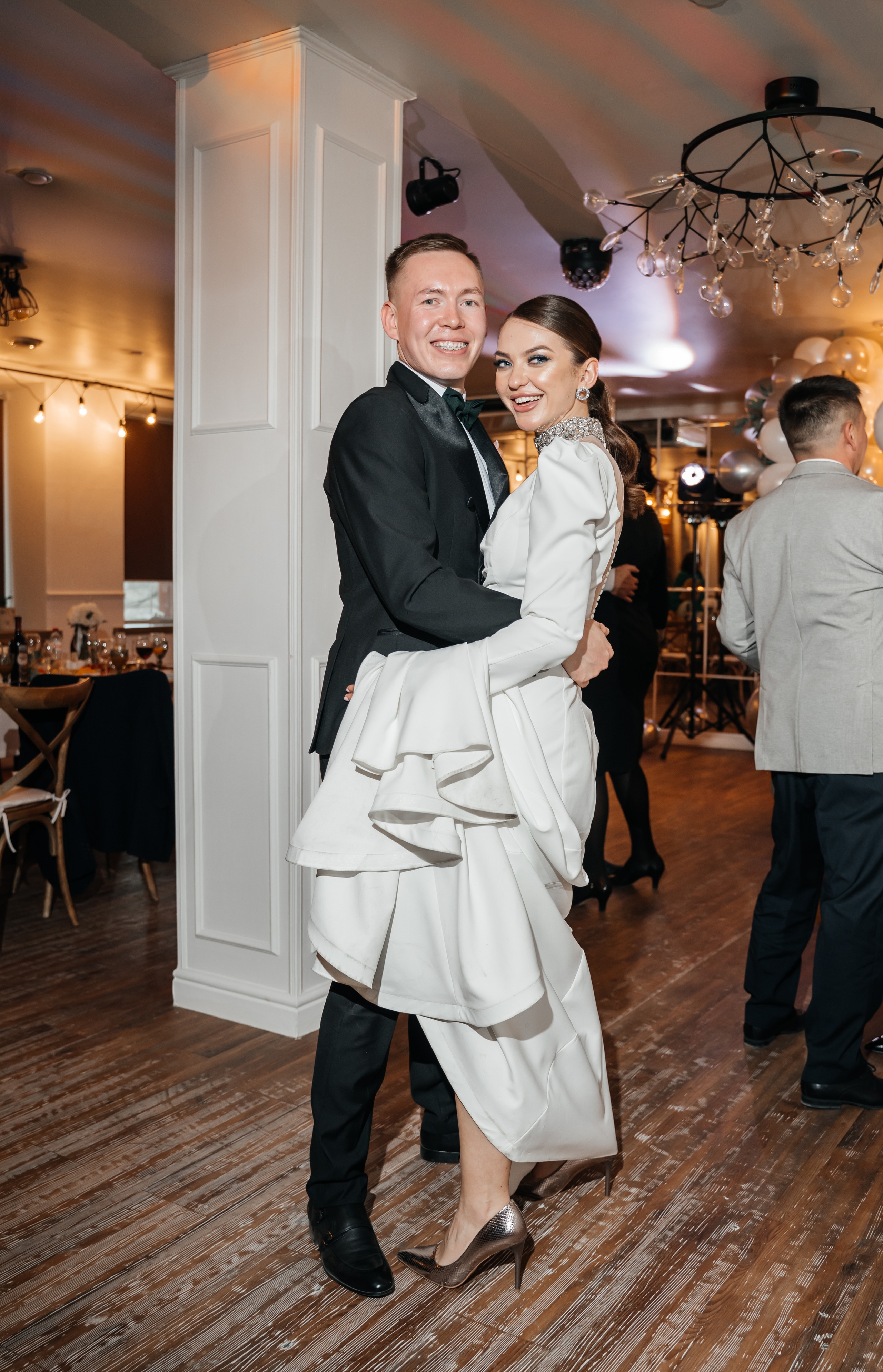 Весна.Жаркий Свадебный день. Свадебный и контент фотограф Серёгина Надежда г. Новосибирск