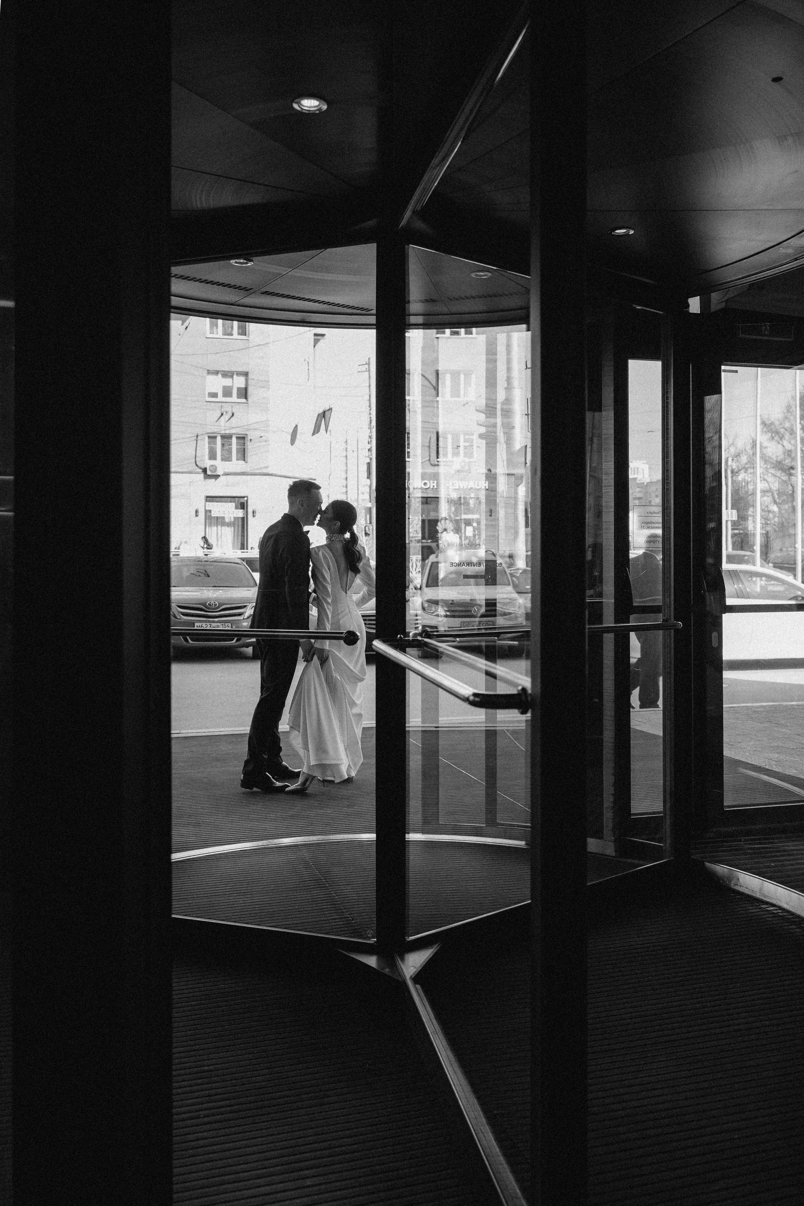 Весна.Жаркий Свадебный день. Свадебный и контент фотограф Серёгина Надежда г. Новосибирск