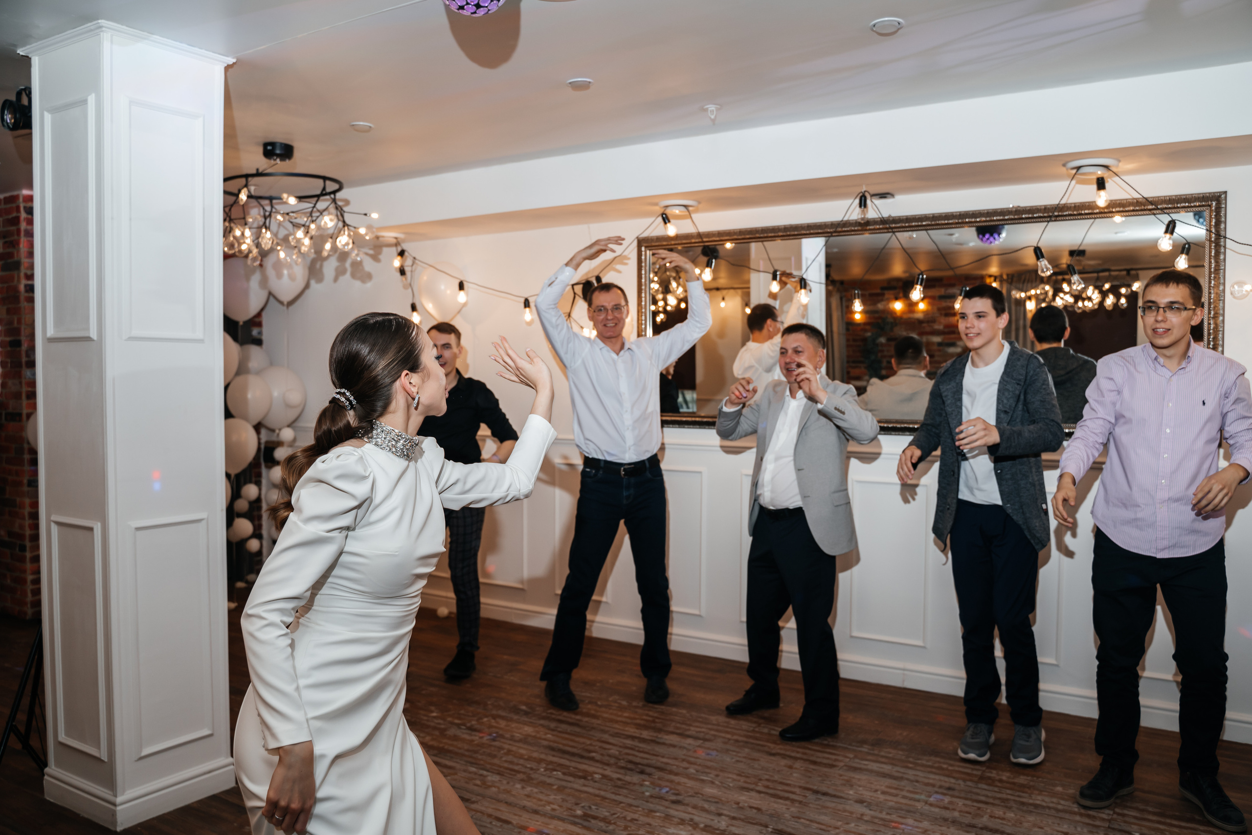 Весна.Жаркий Свадебный день. Свадебный и контент фотограф Серёгина Надежда г. Новосибирск