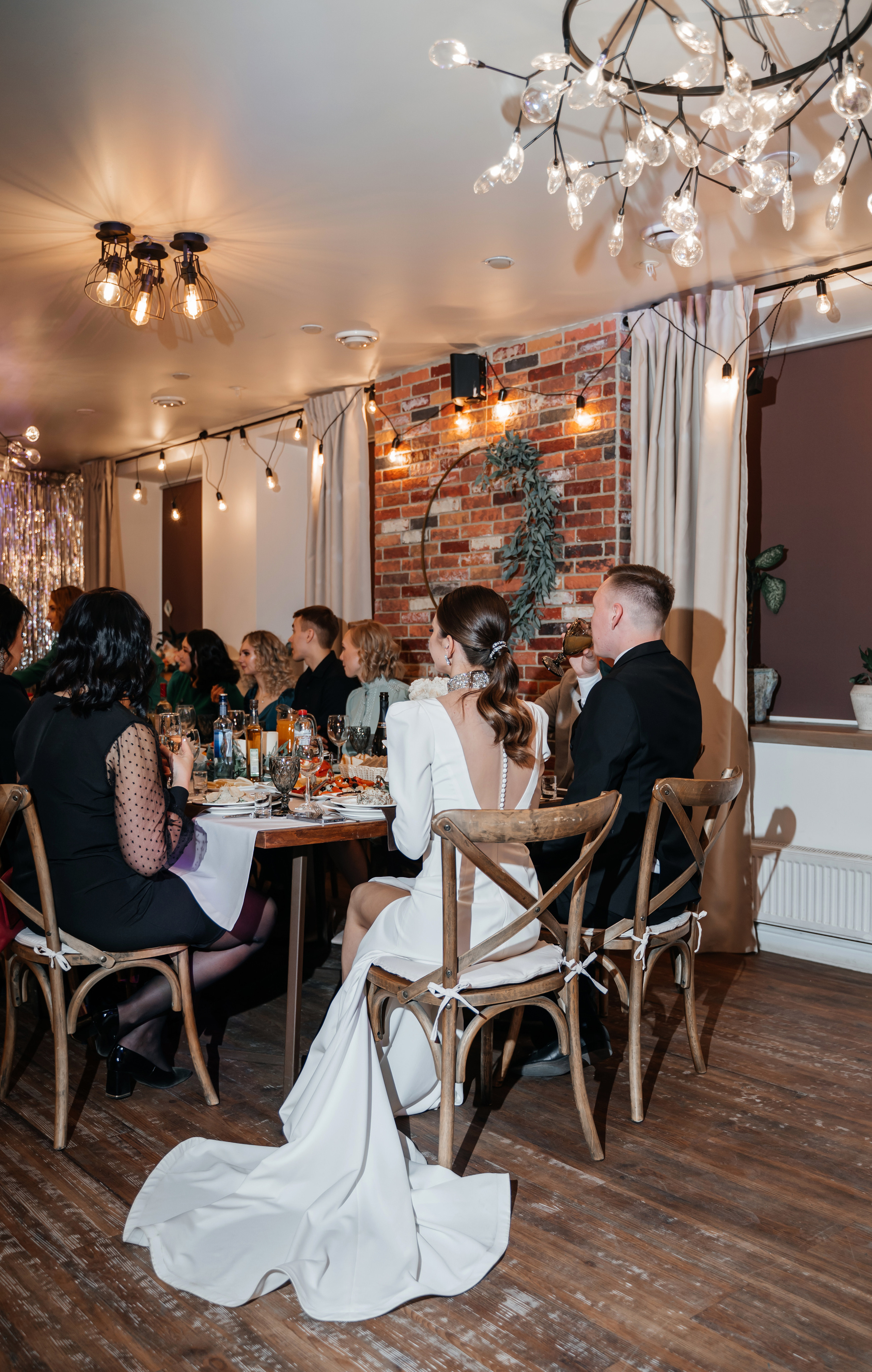 Весна.Жаркий Свадебный день. Свадебный и контент фотограф Серёгина Надежда г. Новосибирск