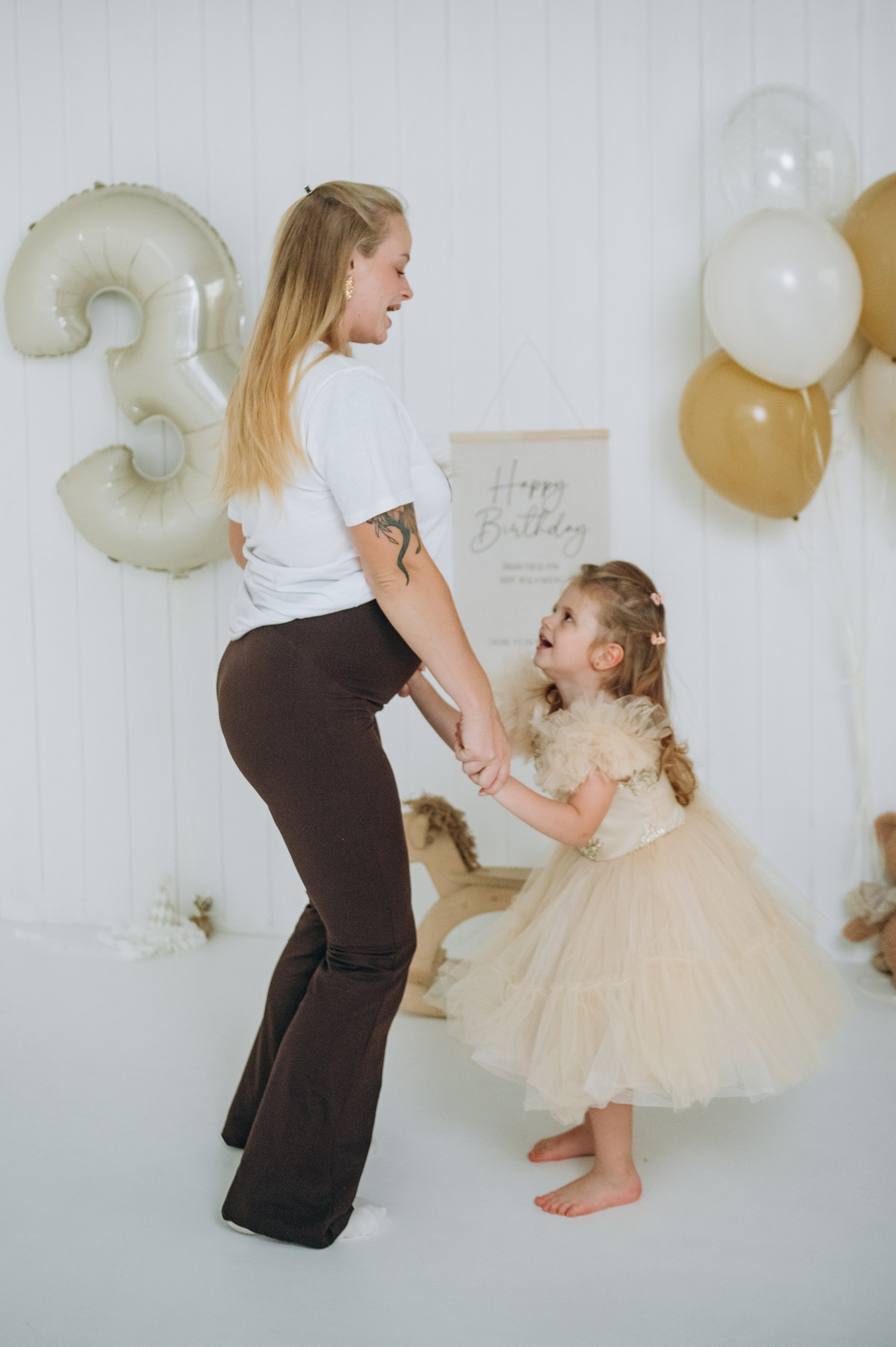 Анютка 3 года. Свадебный и семейный фотограф Камчатка. Фотограф Камчатка